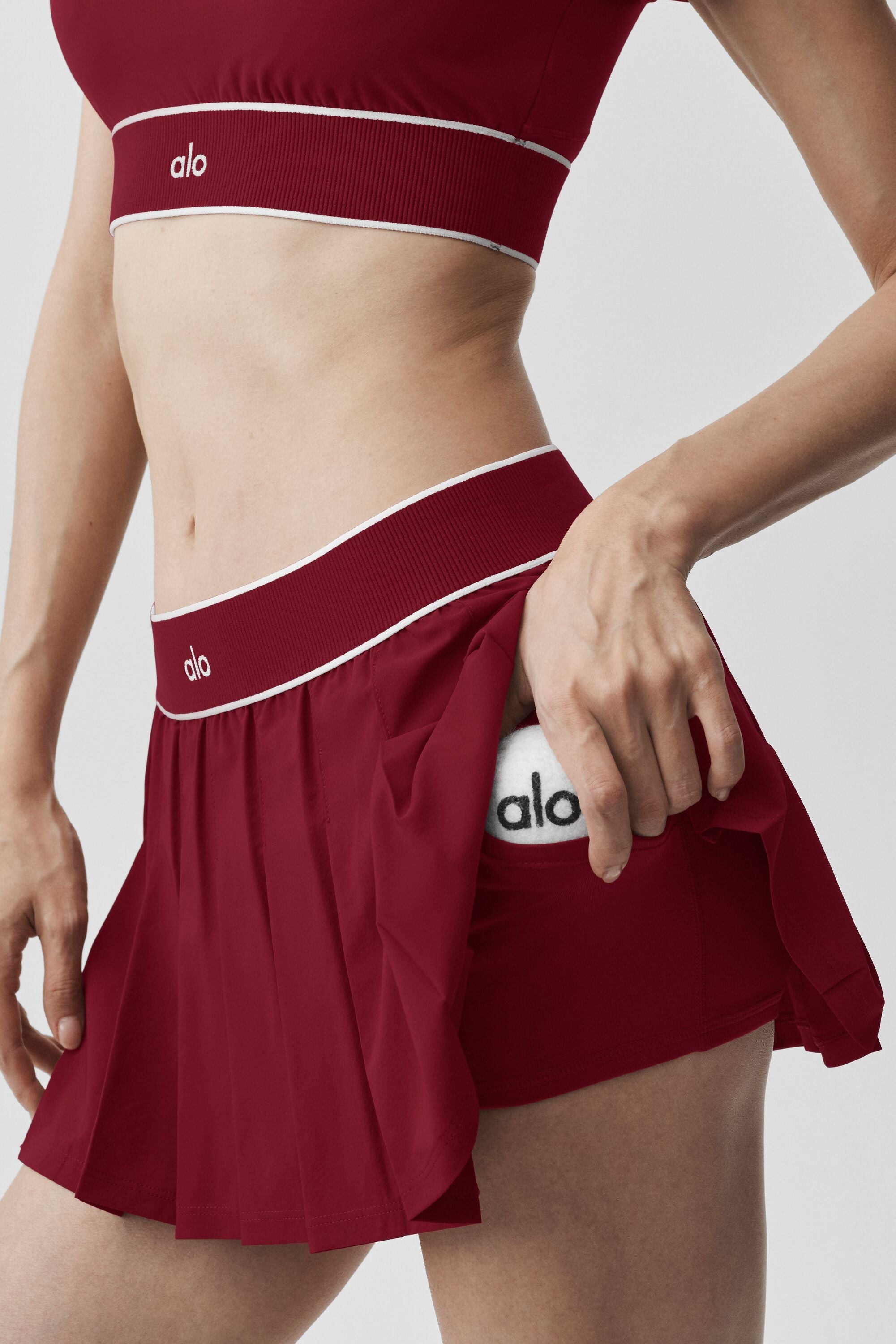 Alo Yoga Low-Rise Amp It Up Tennis Skirt - Summer Romance Red