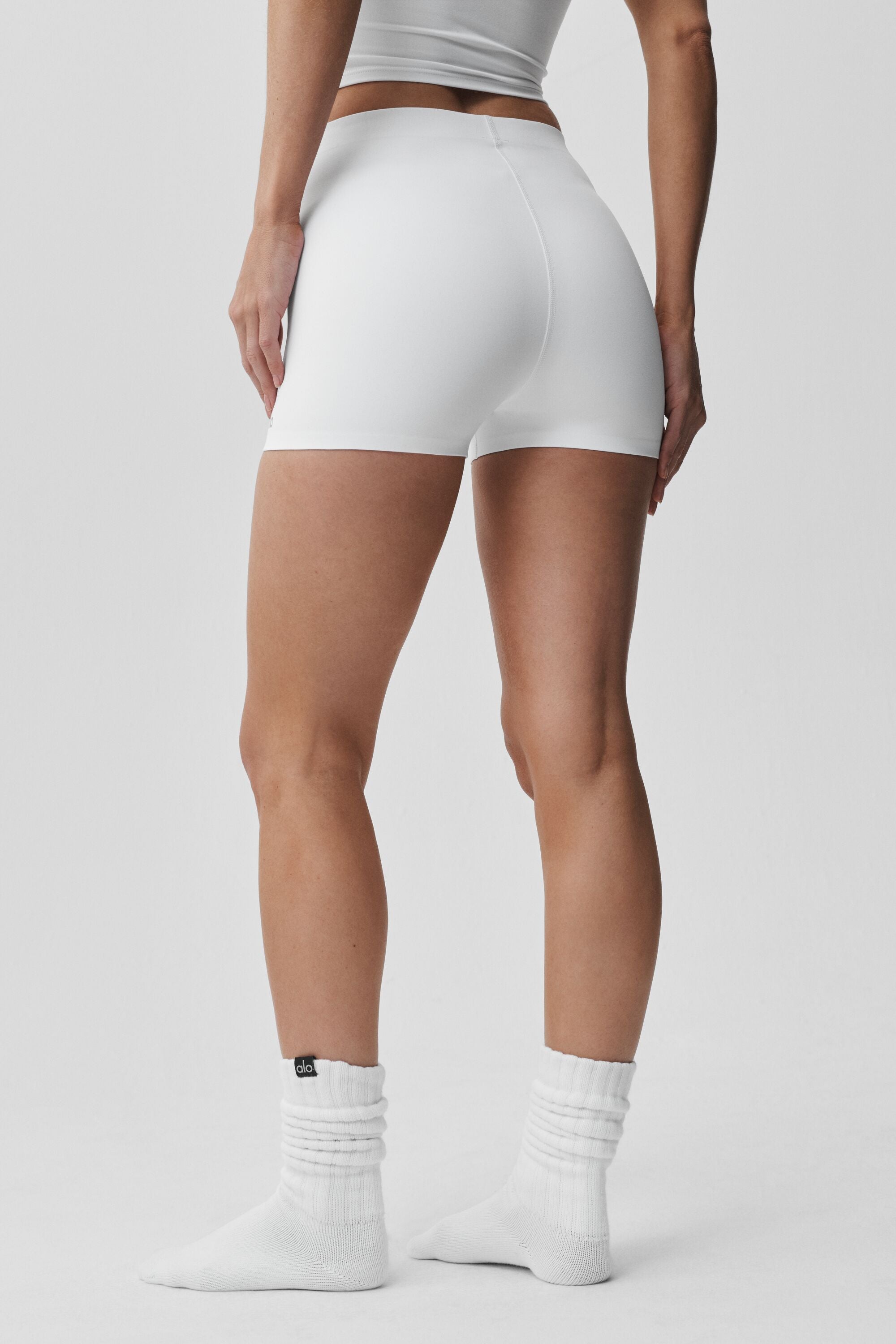 Alo Yoga 2" ALO Softsculpt Mid-Rise Short - White