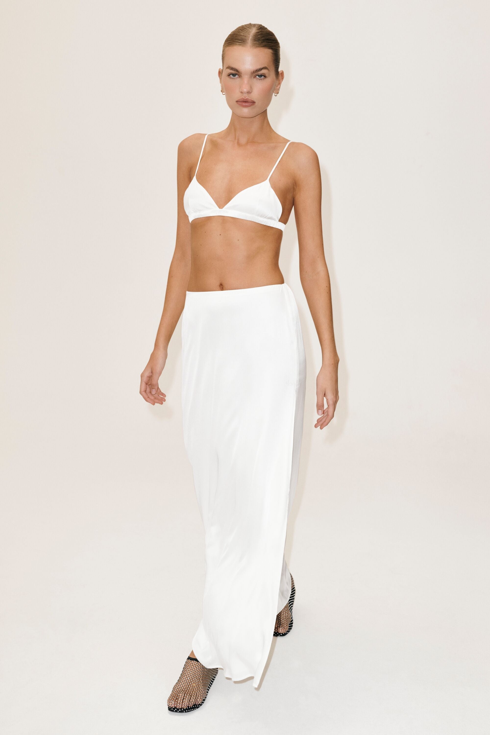 Alo Yoga Silk Blend Radiance Bra - White