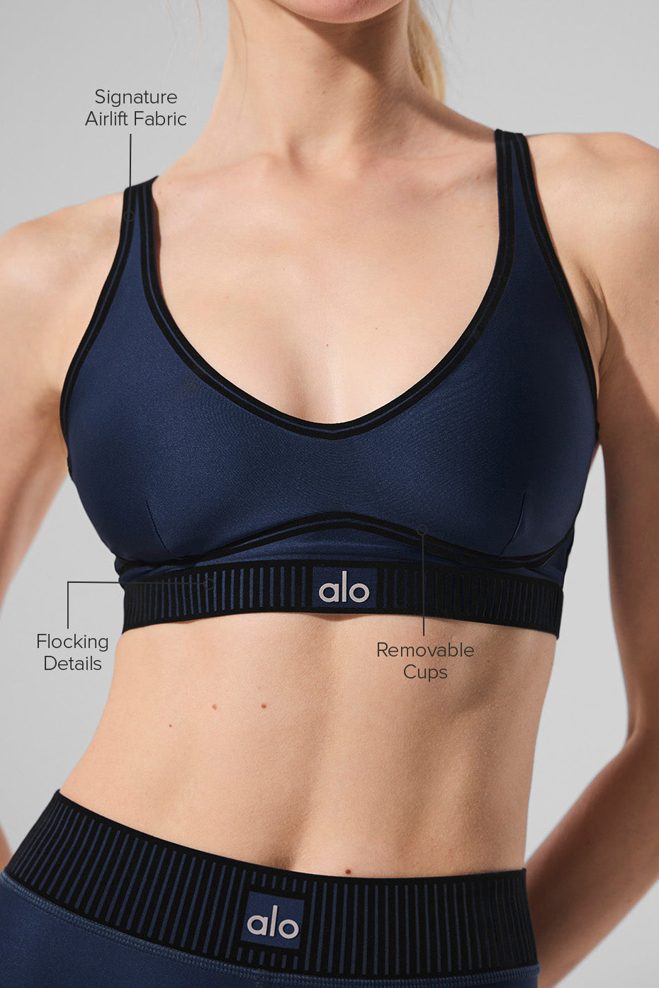 Alo Yoga Airlift Line Up Bra - Navy
