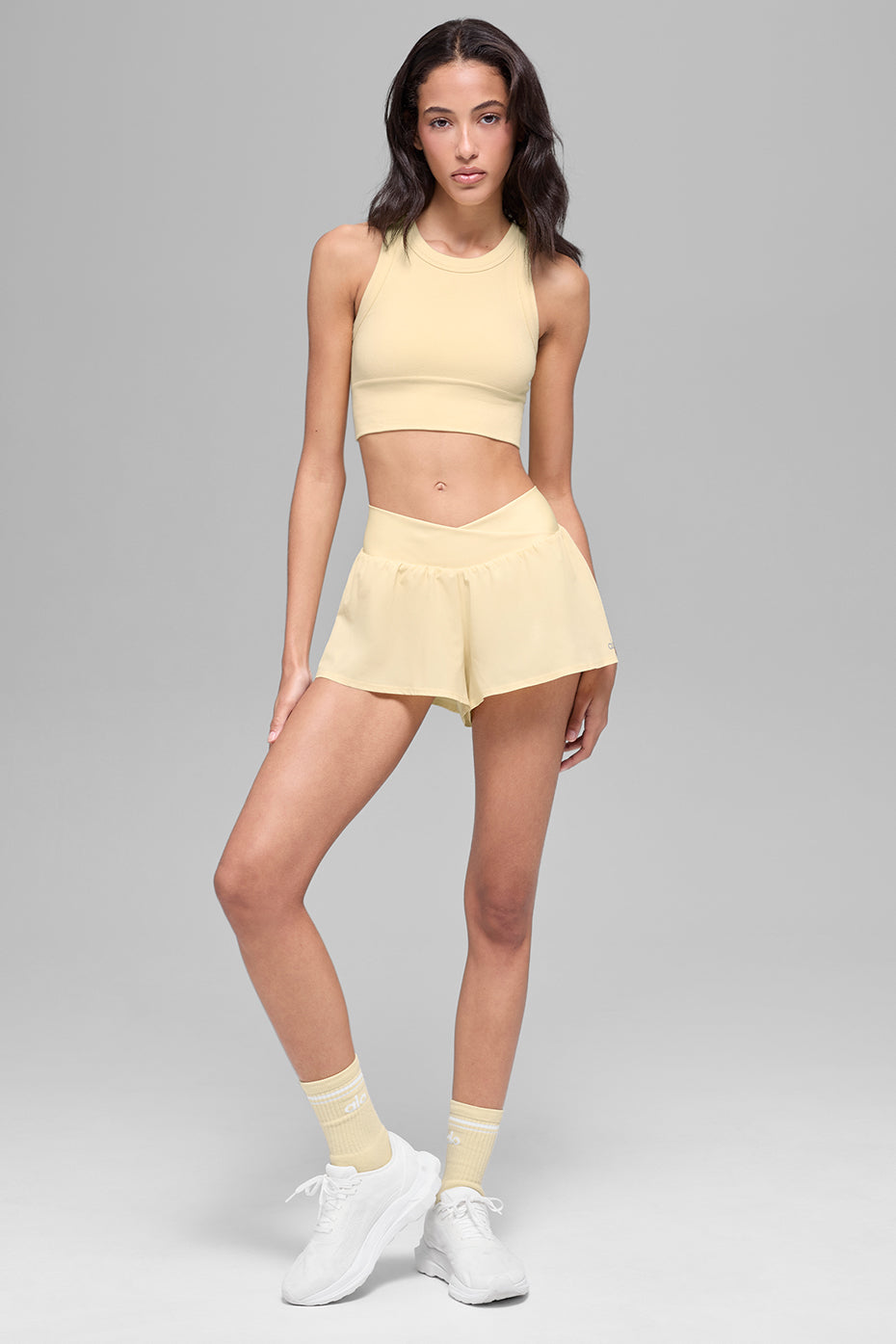 Alo Yoga Seamless Delight High Neck Bra - Candlelight Yellow