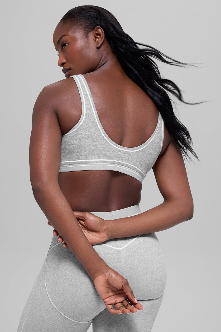 Alo Yoga Alosoft Heart Throb Bra - Athletic Heather Grey/White