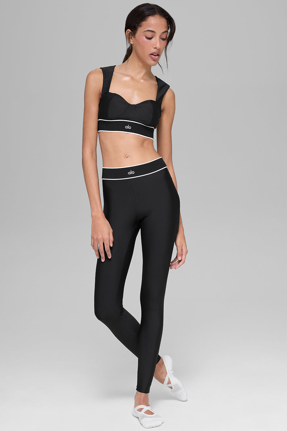 Alo Yoga Airlift Alignment Bra - Black/White