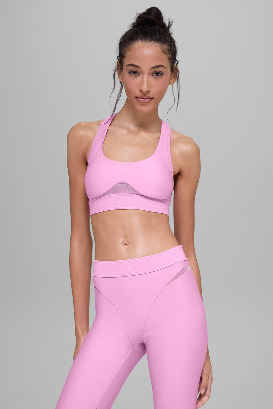 Alo Yoga Airlift Rebel Bra - Candy Heart Pink