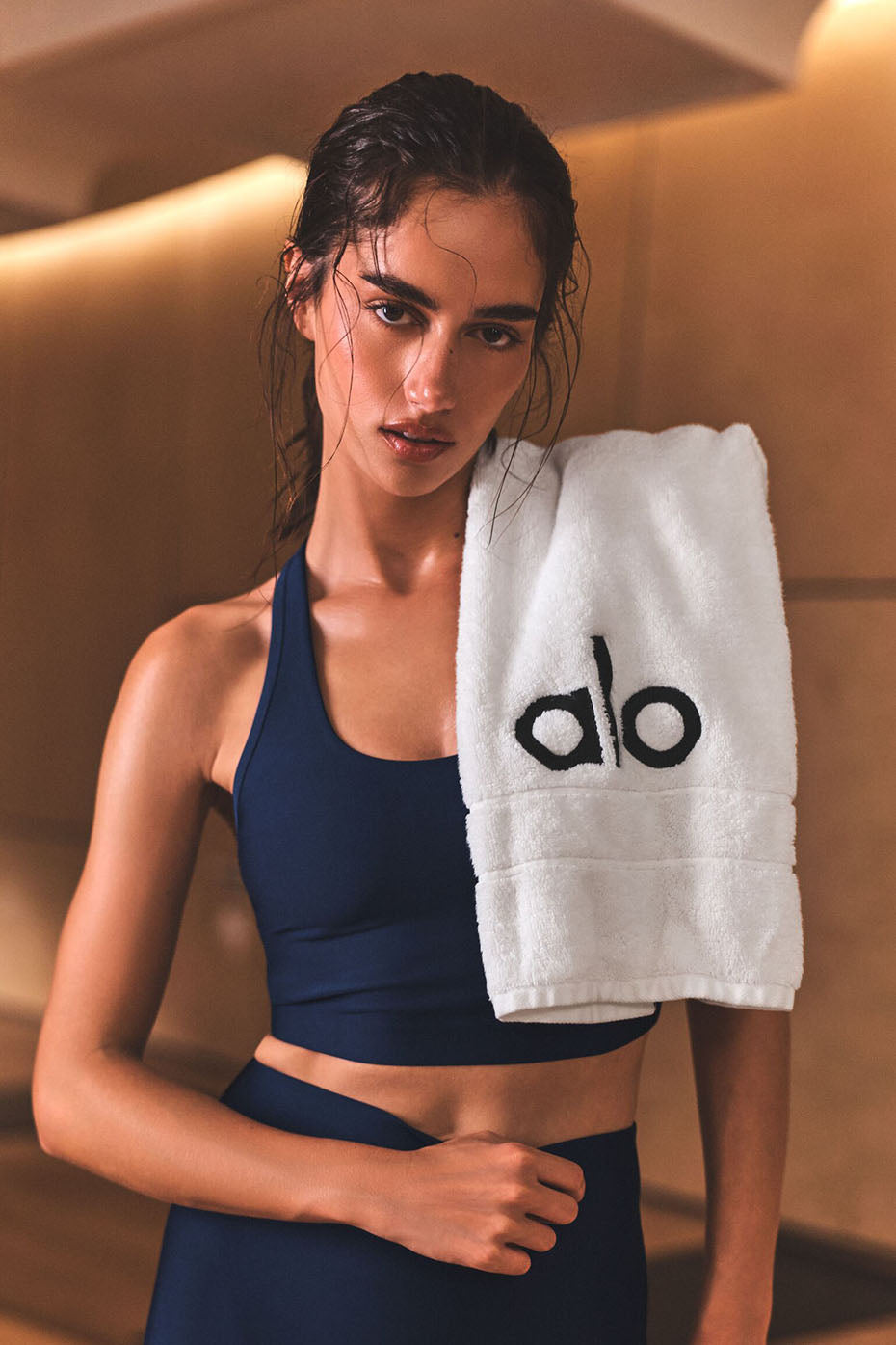 Alo Yoga Airlift Super Sleek Bra Tank - Navy