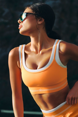 Alo Yoga Airbrush Better Together Bra - Satsuma Breeze/White