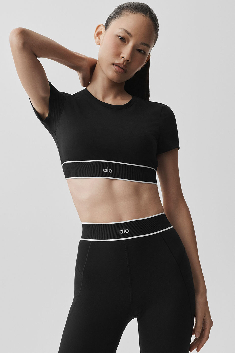 Alo Yoga ALO Softsculpt Amp It Up Short Sleeve Bra - Black