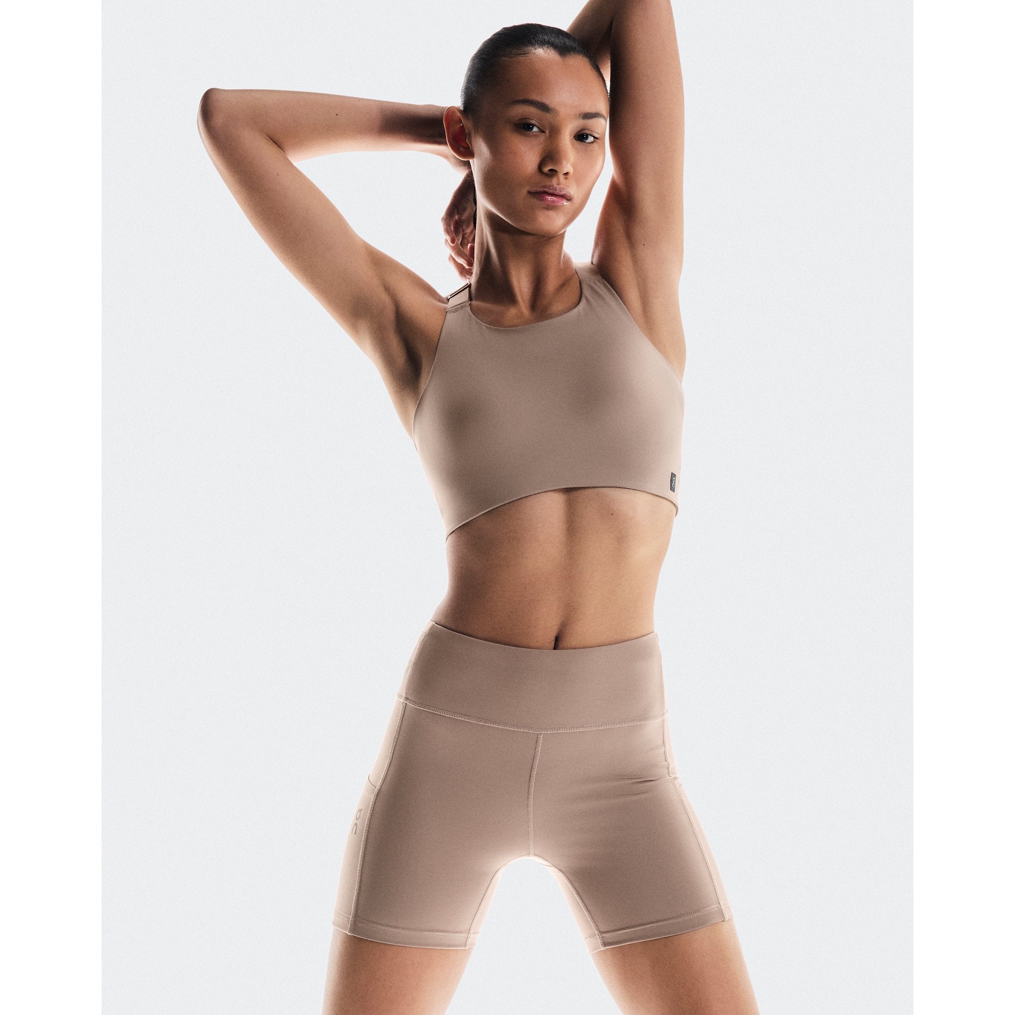 On Performance Short Tights Cinder