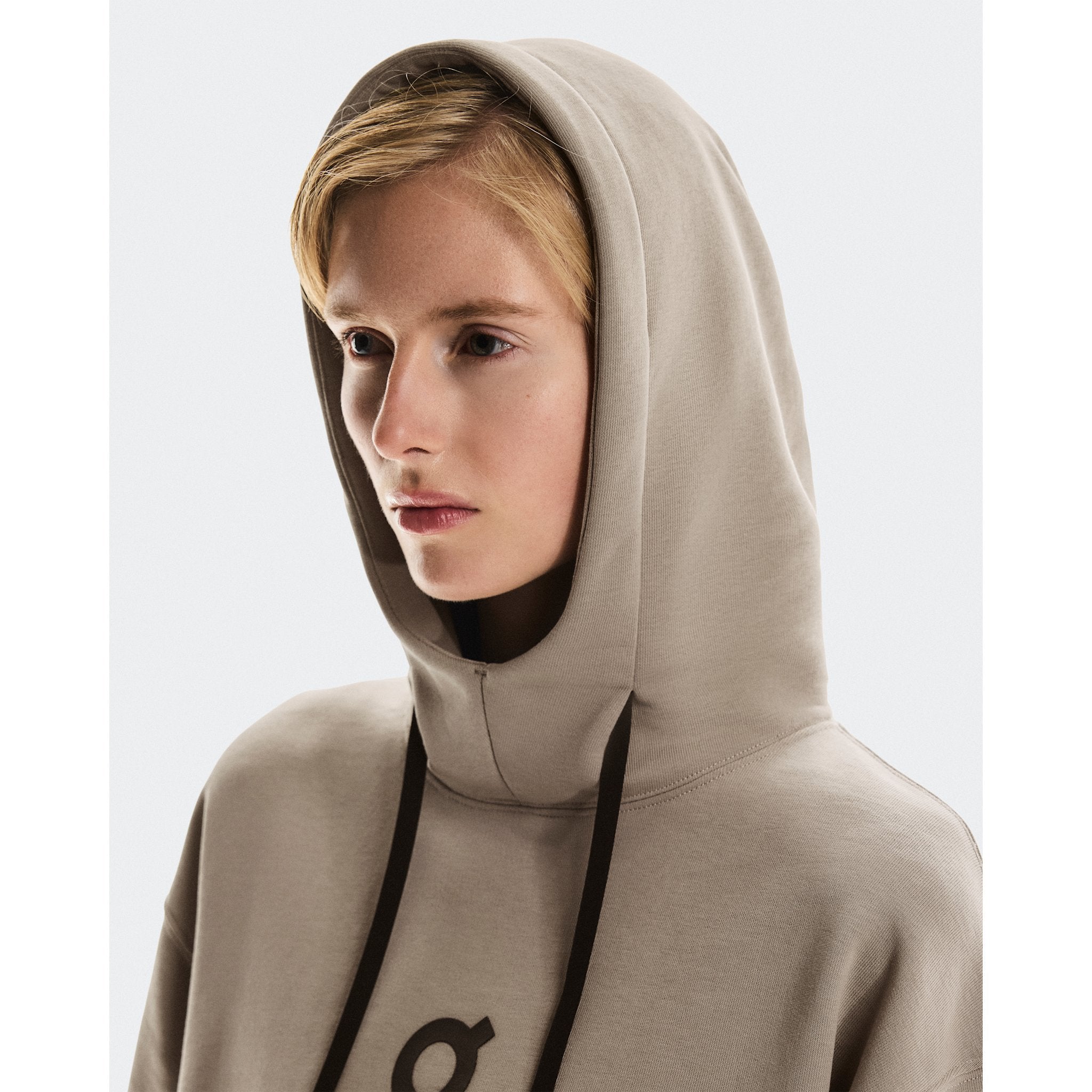 On Club Hoodie Desert