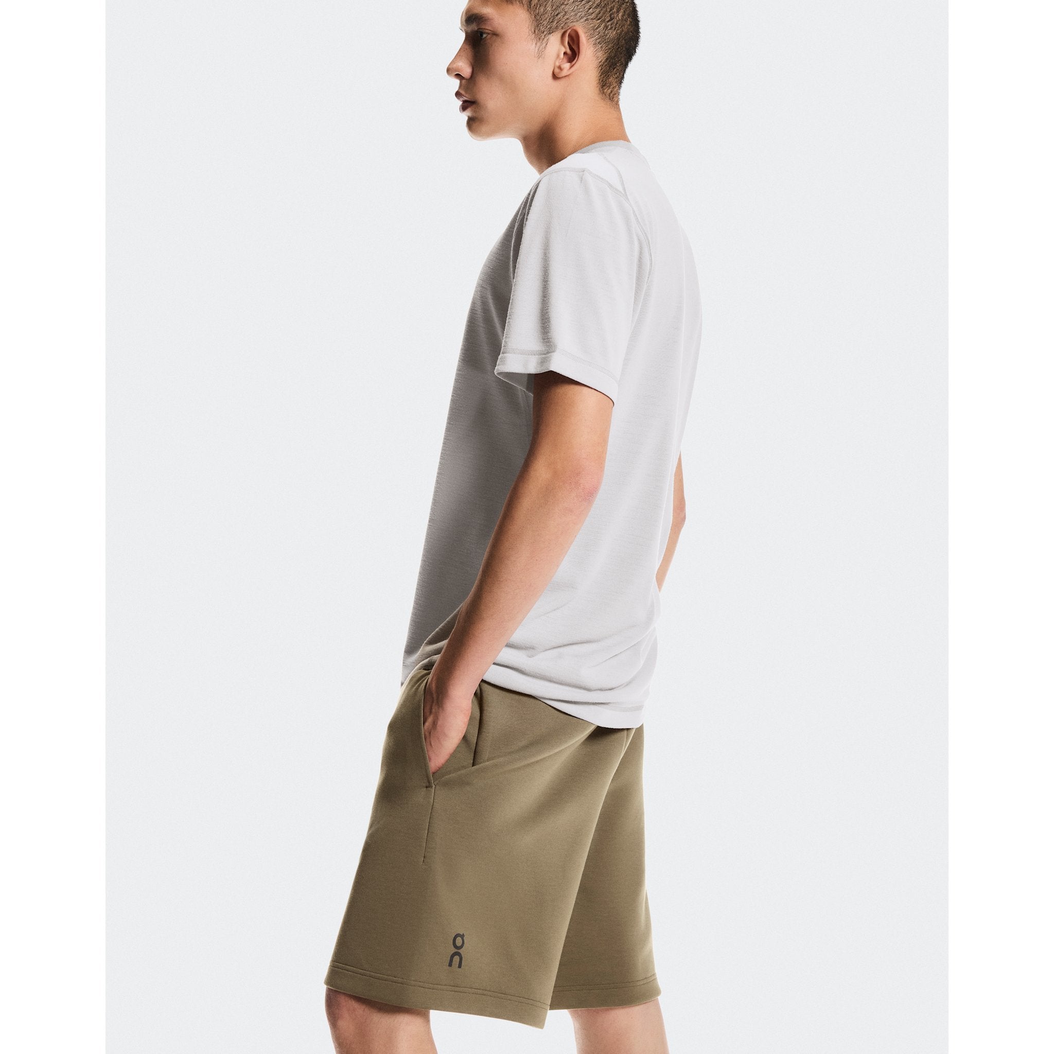 On Focus Tech Shorts Kalamata