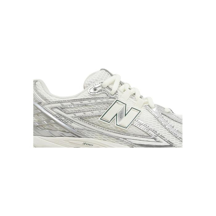 New Balance 1906R 'Silver Metallic Cream'