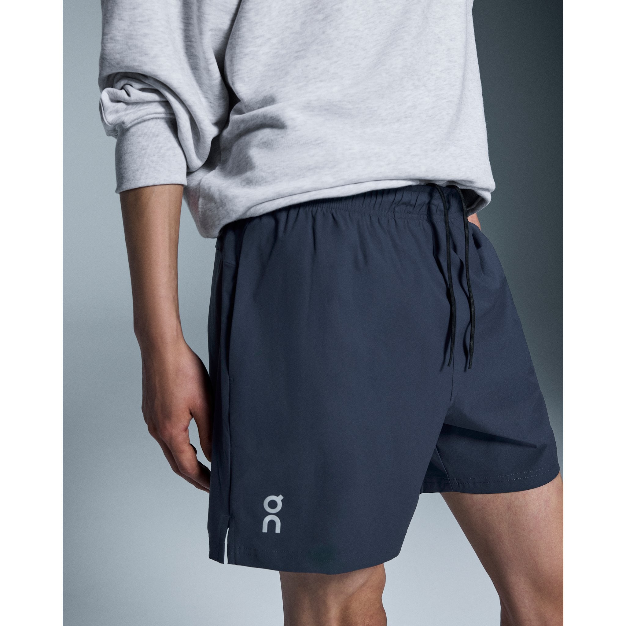 On 5" Core Shorts Midnight