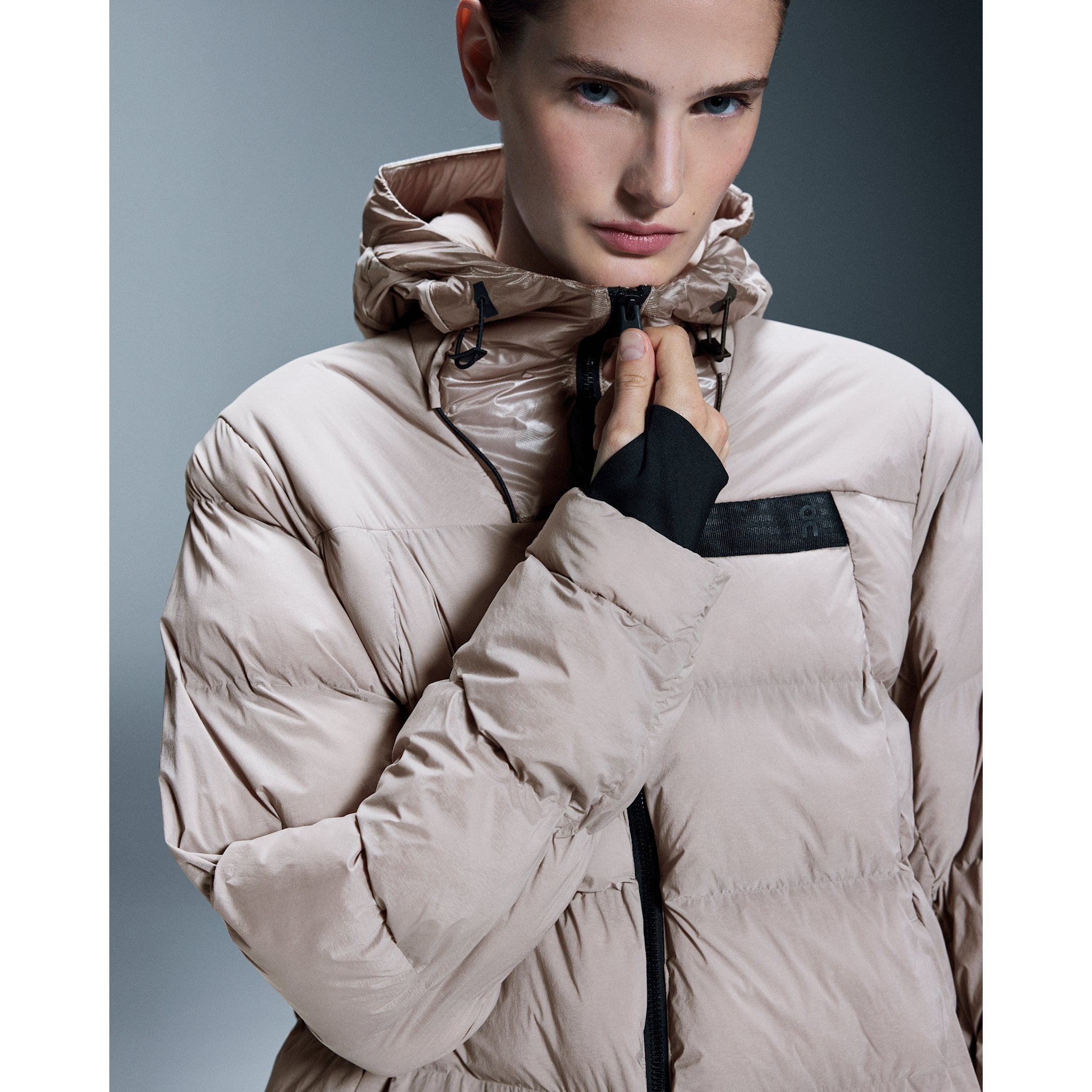 On Challenger Jacket Zinc