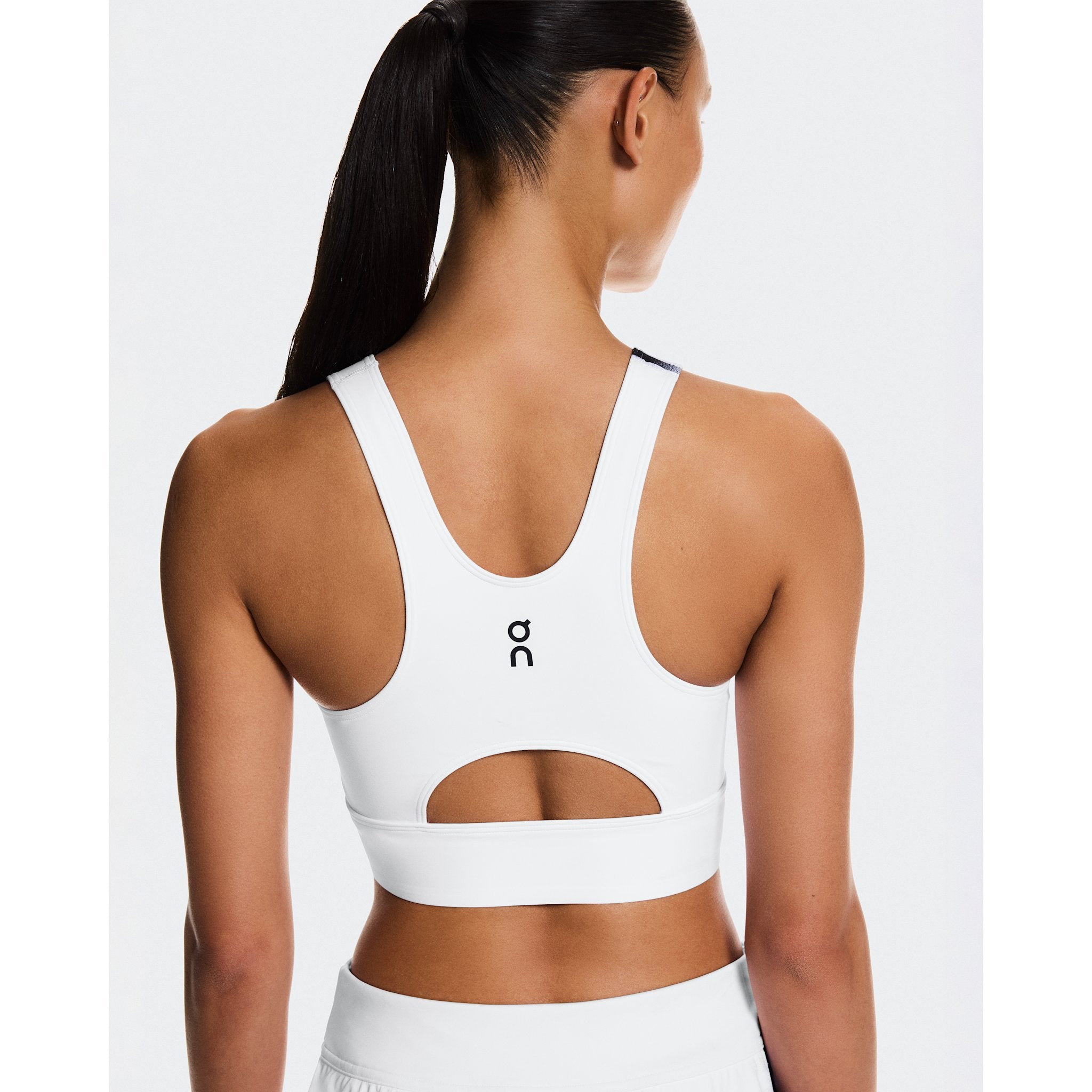 On Court Crop Top Edge White | Black