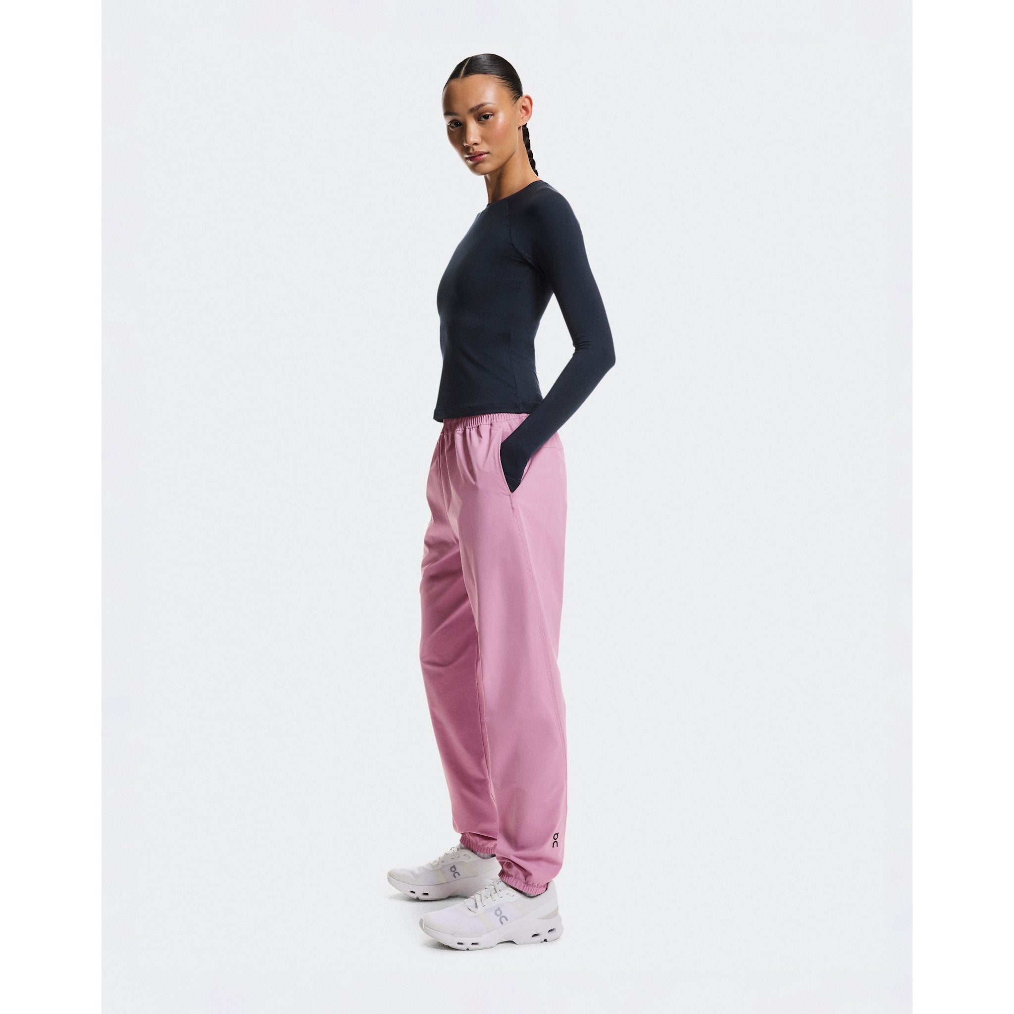 On Focus Pants Sakura