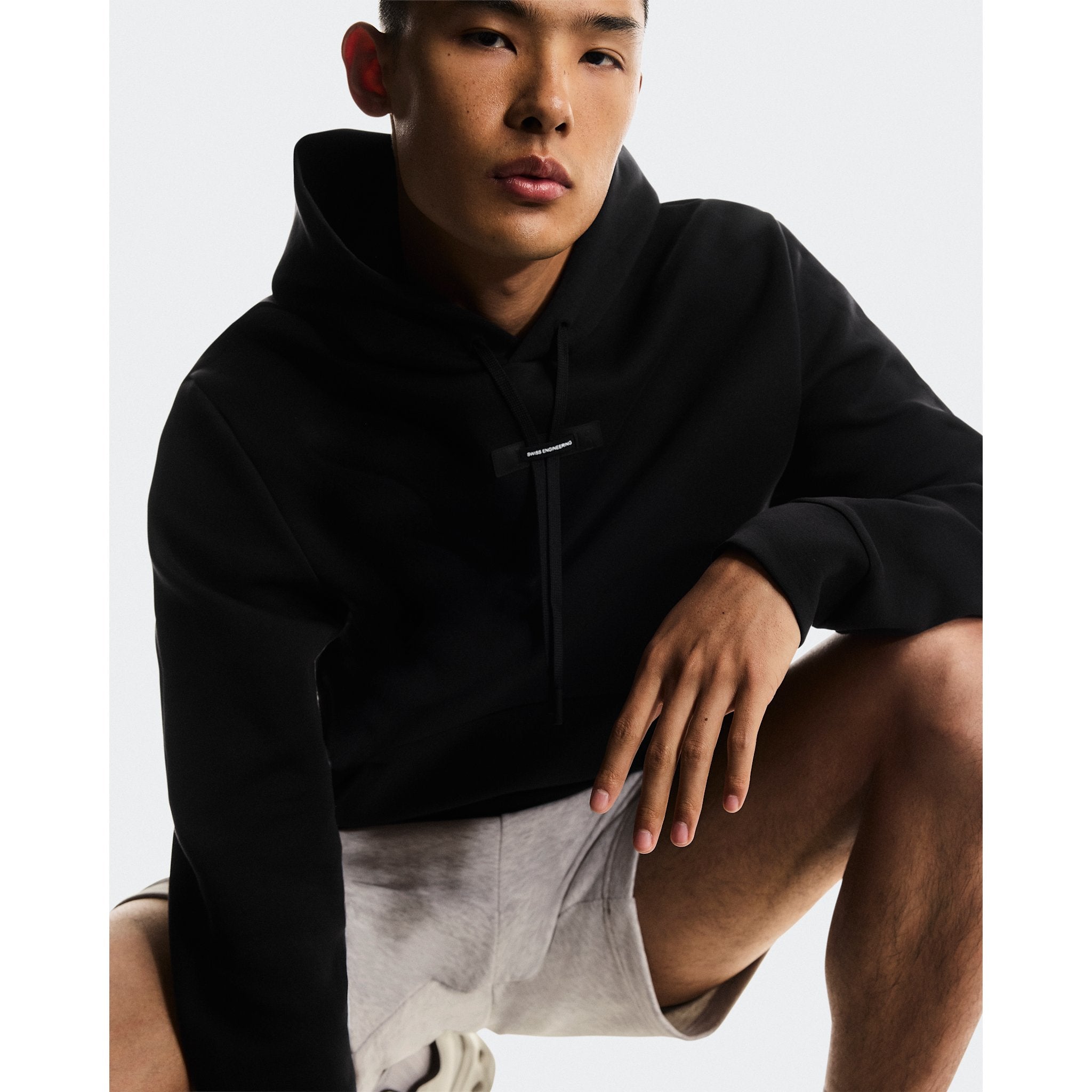 On Focus Tech Hoodie Black