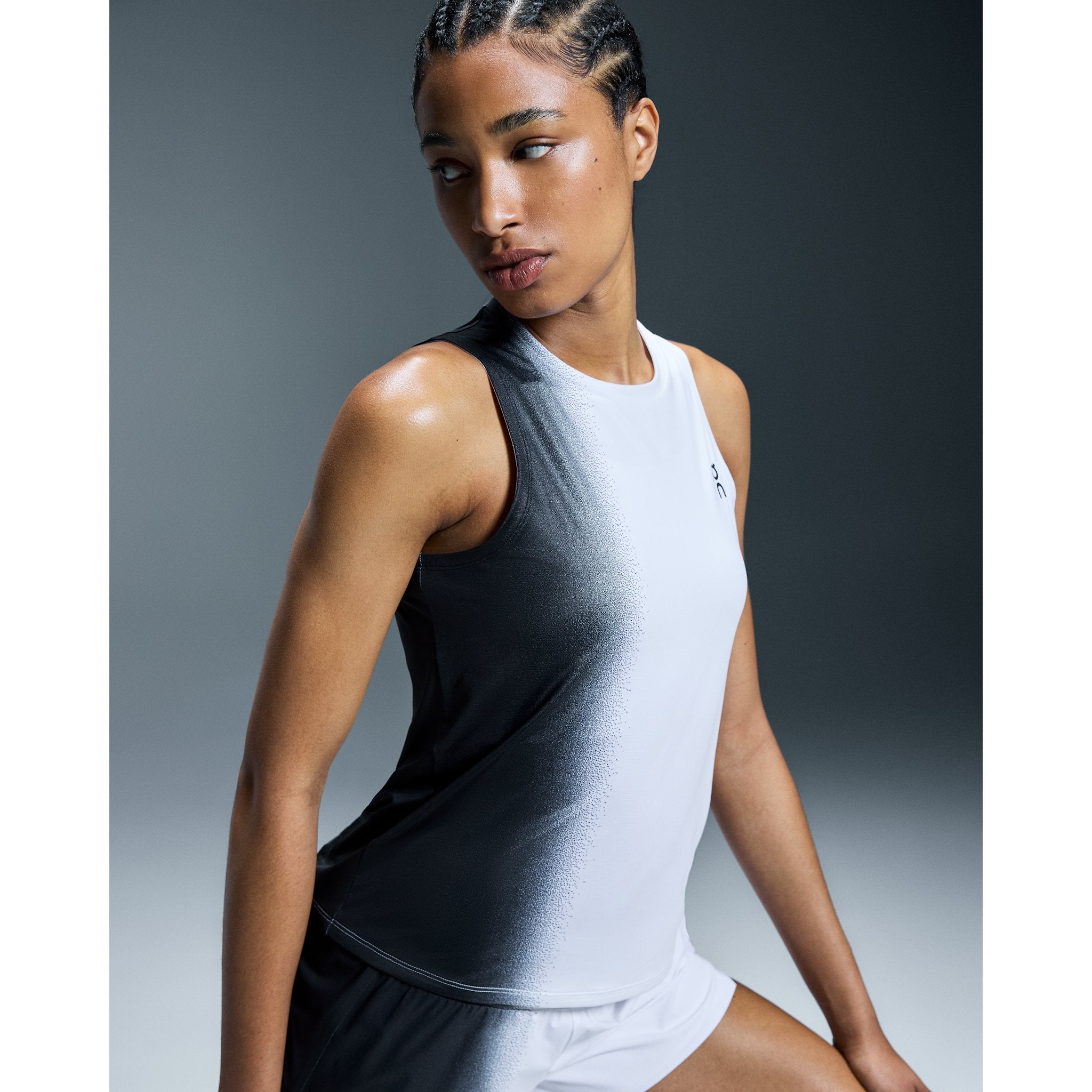 On Court Tank Black | White