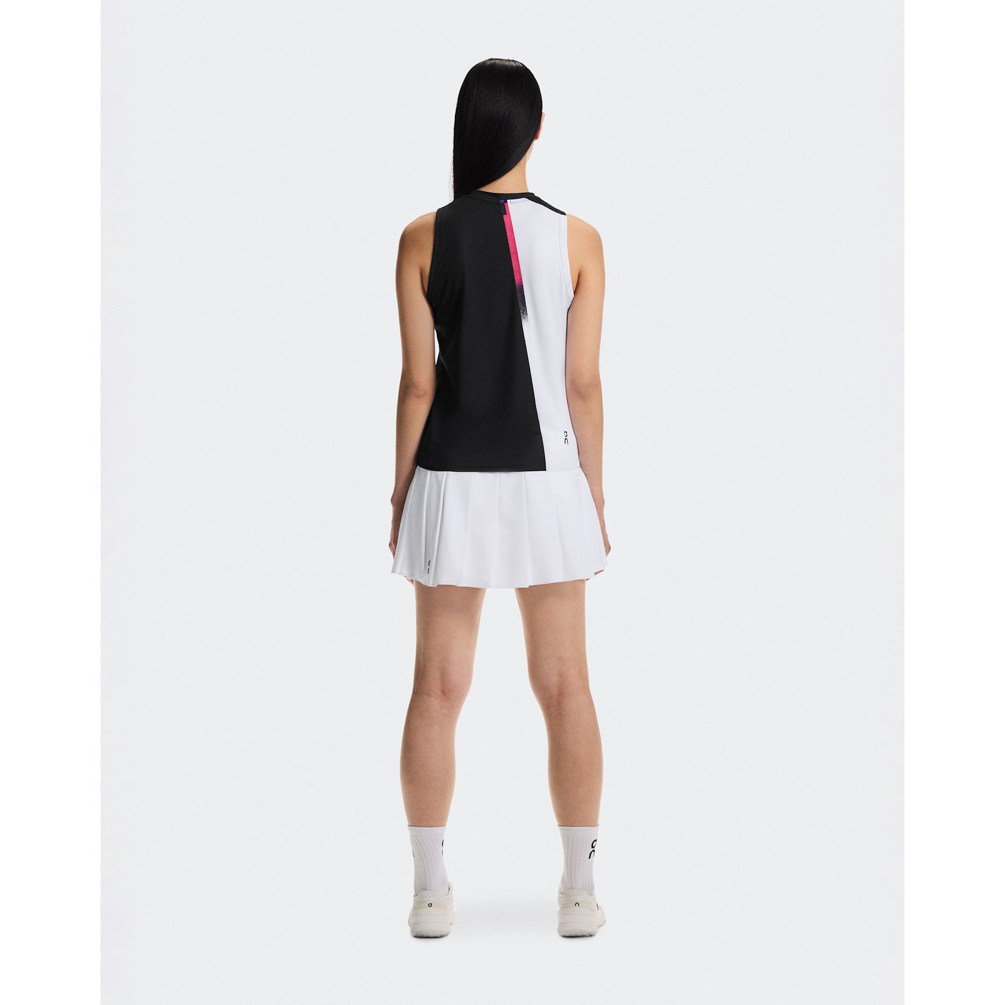 On Court Tank Black | Rock