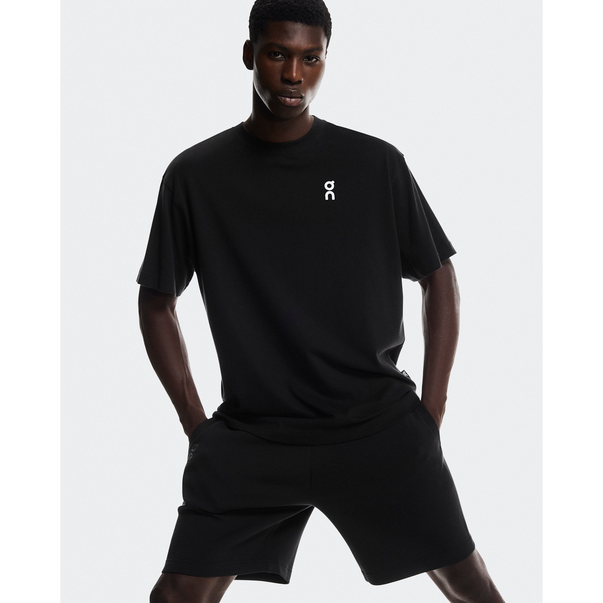 On Focus Tech Shorts Black