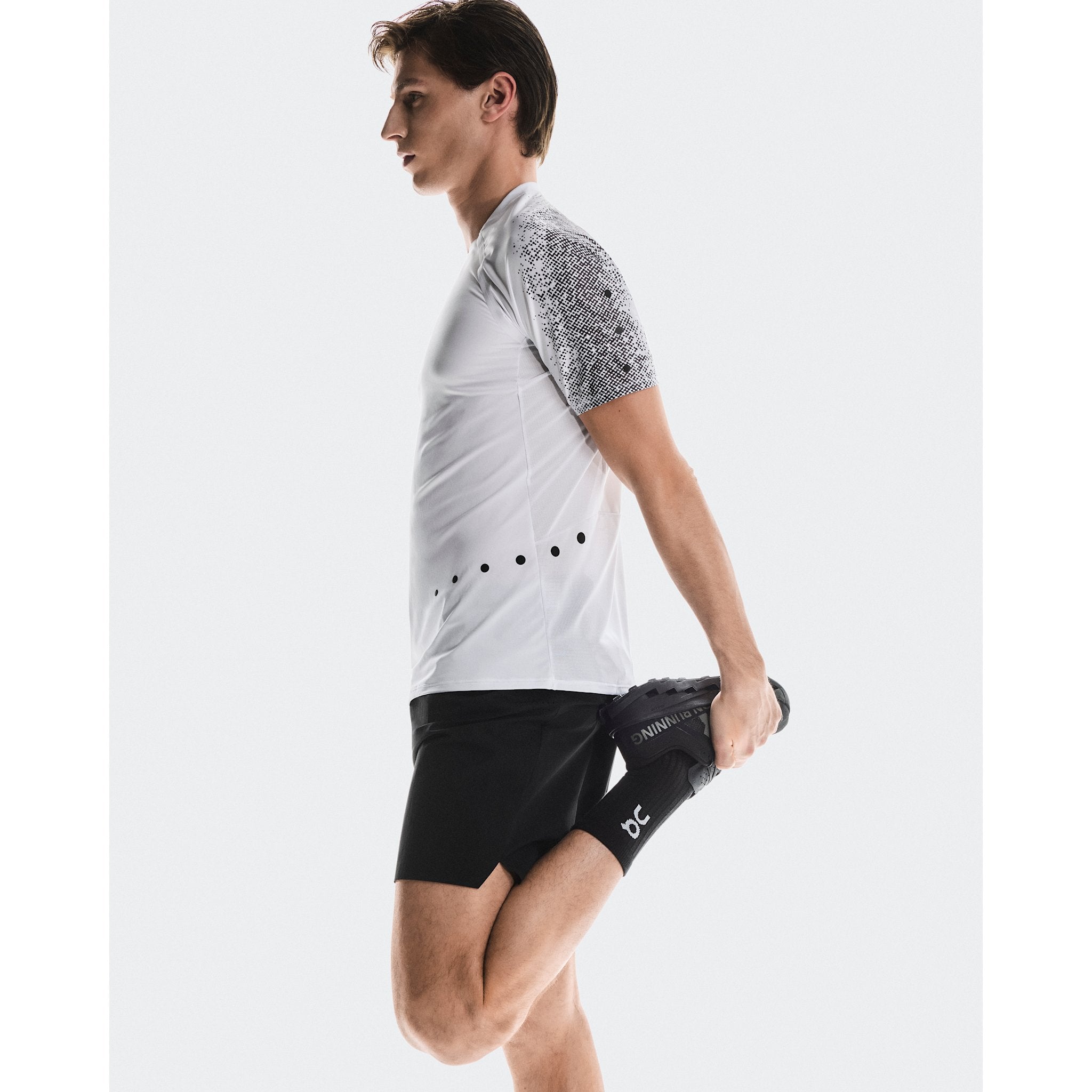 On Ultra Shorts Black