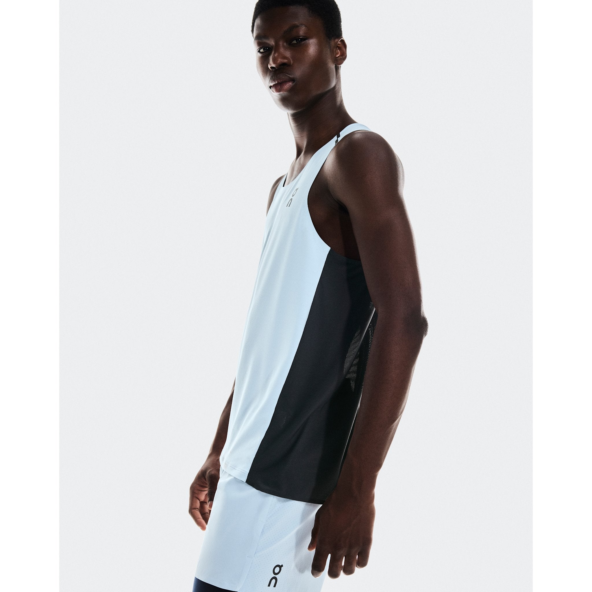 On Performance Tank Arctic | Eclipse