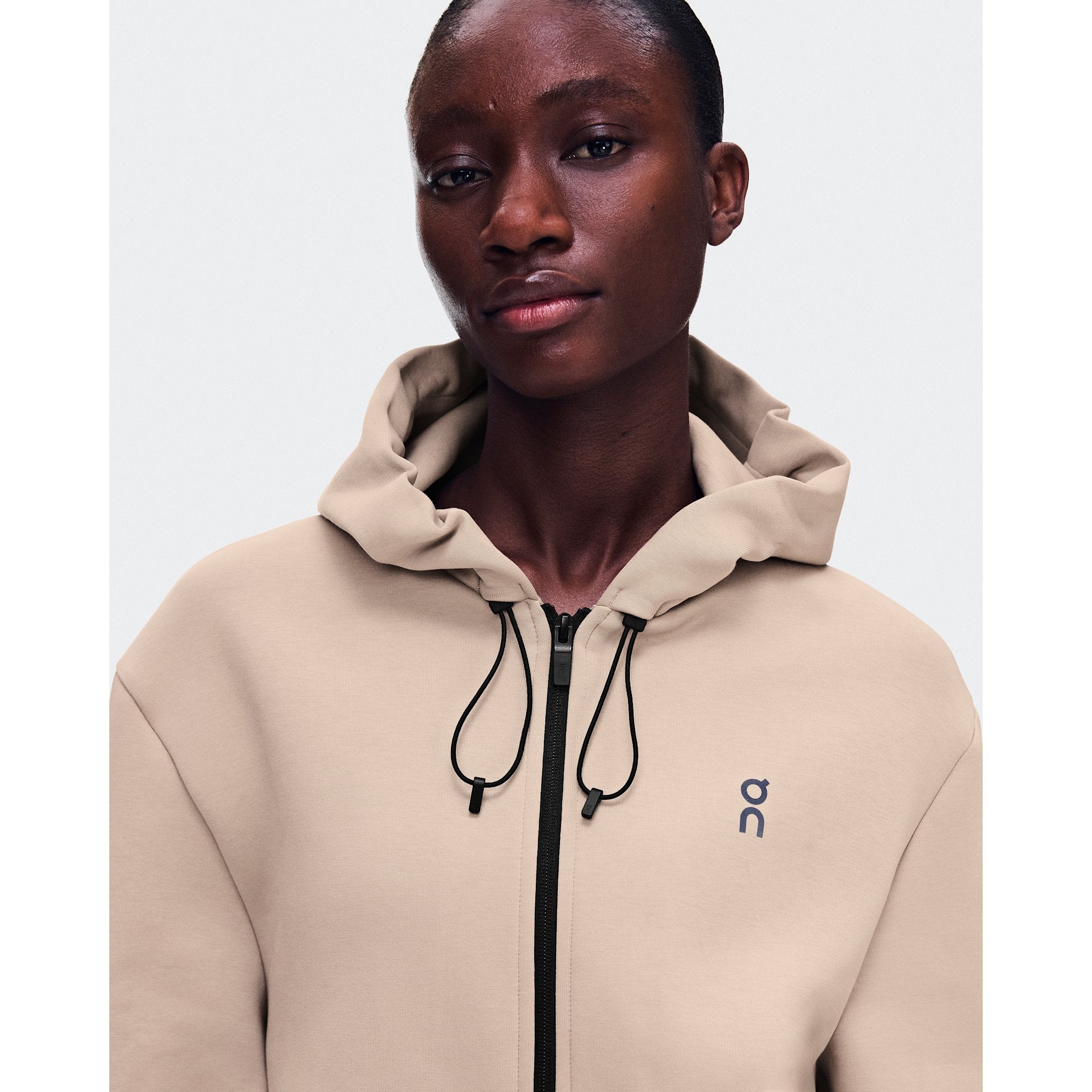 On Focus Tech Zip Hoodie Desert