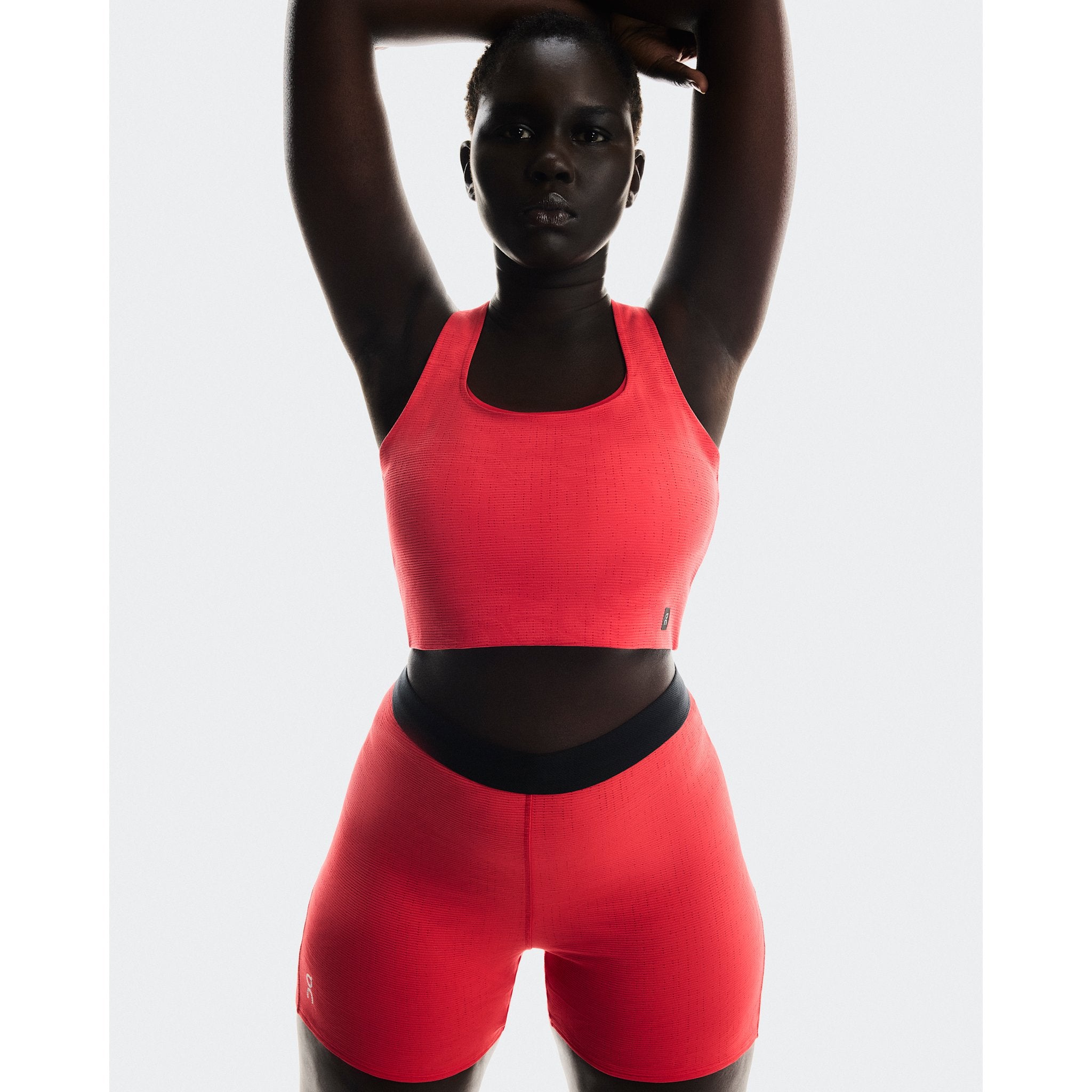 On Pace Pocket Bra Red