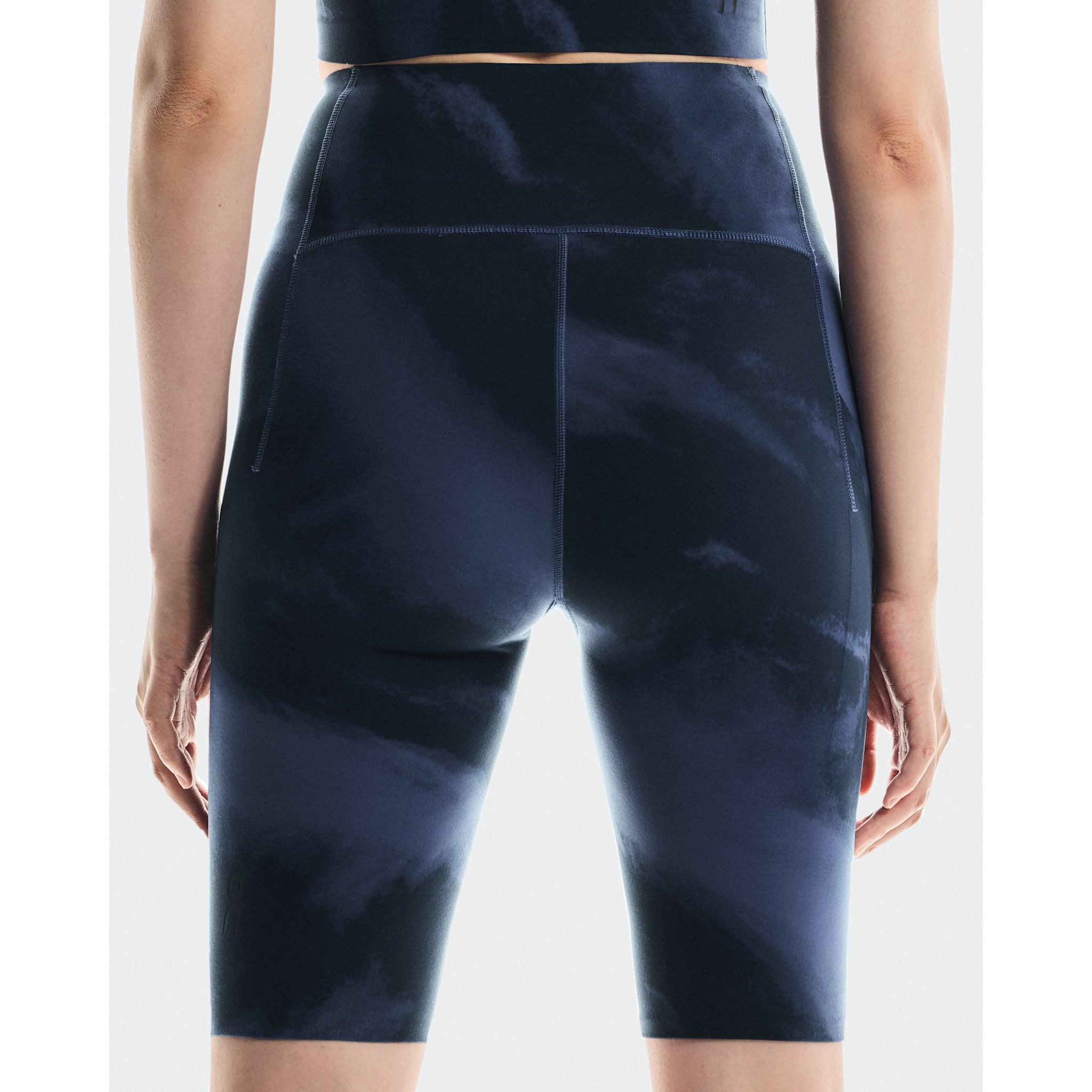 On Studio Tights Short Acai | Navy