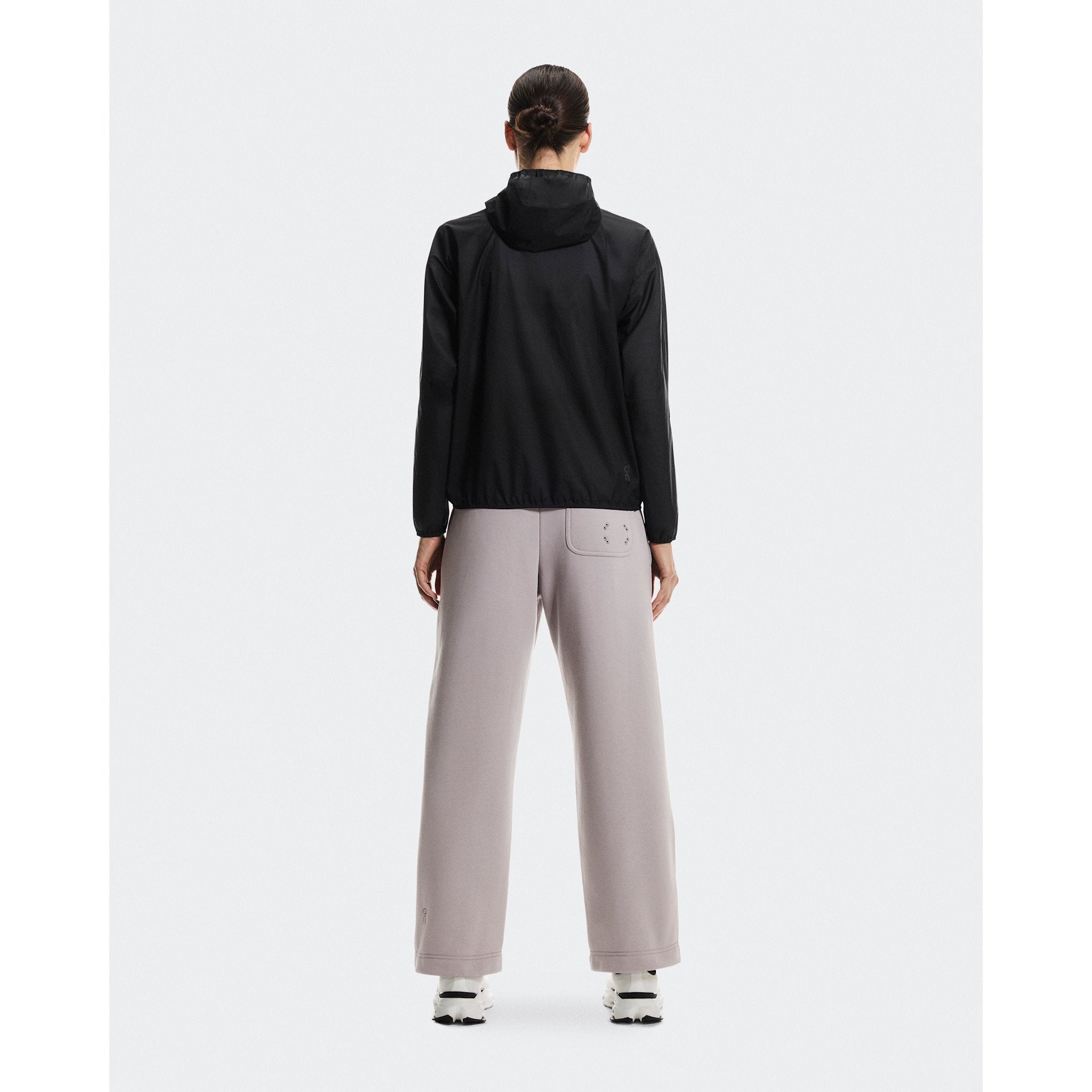 On Explore Lightweight Waterproof Jacket Black