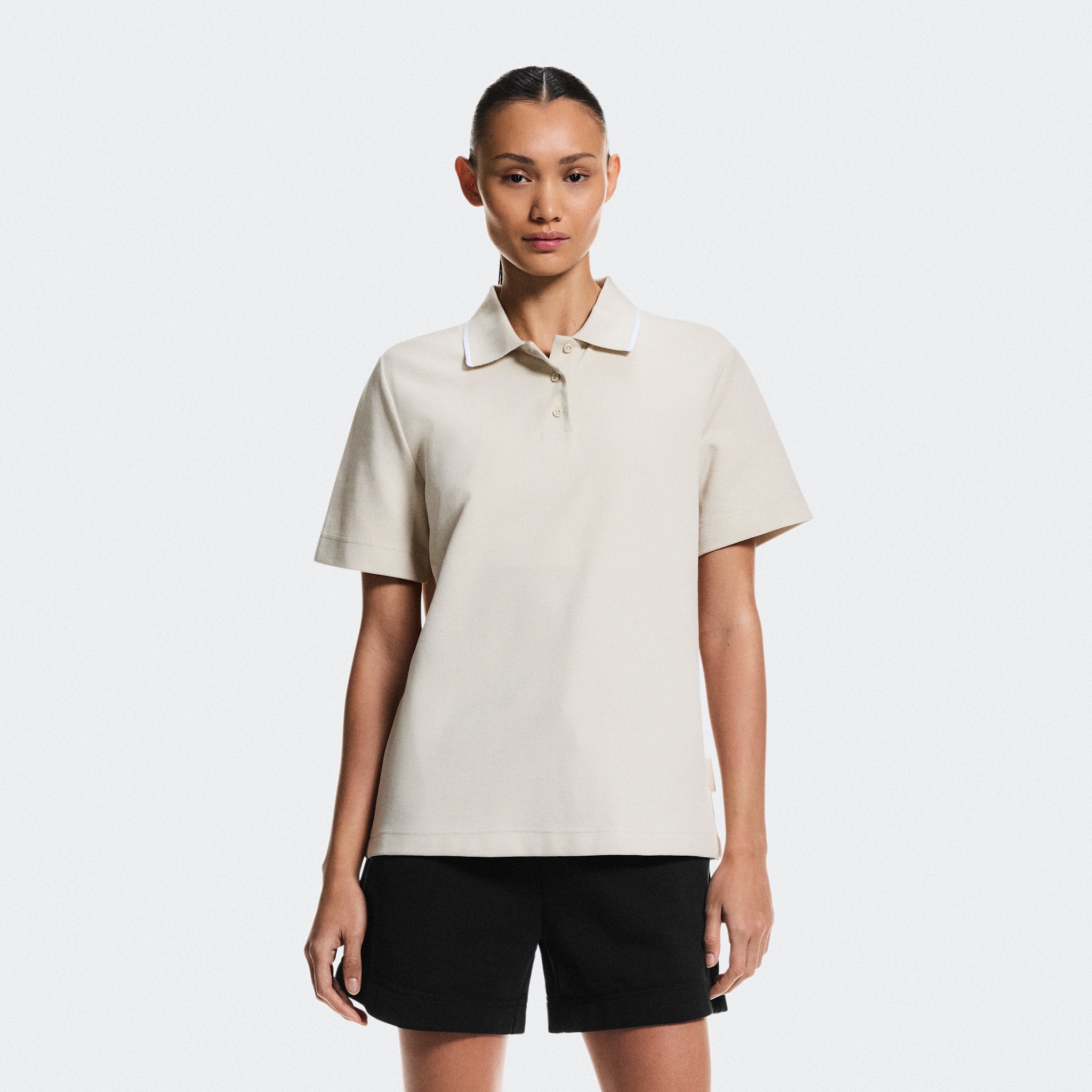 On Courtside Polo Sand | White