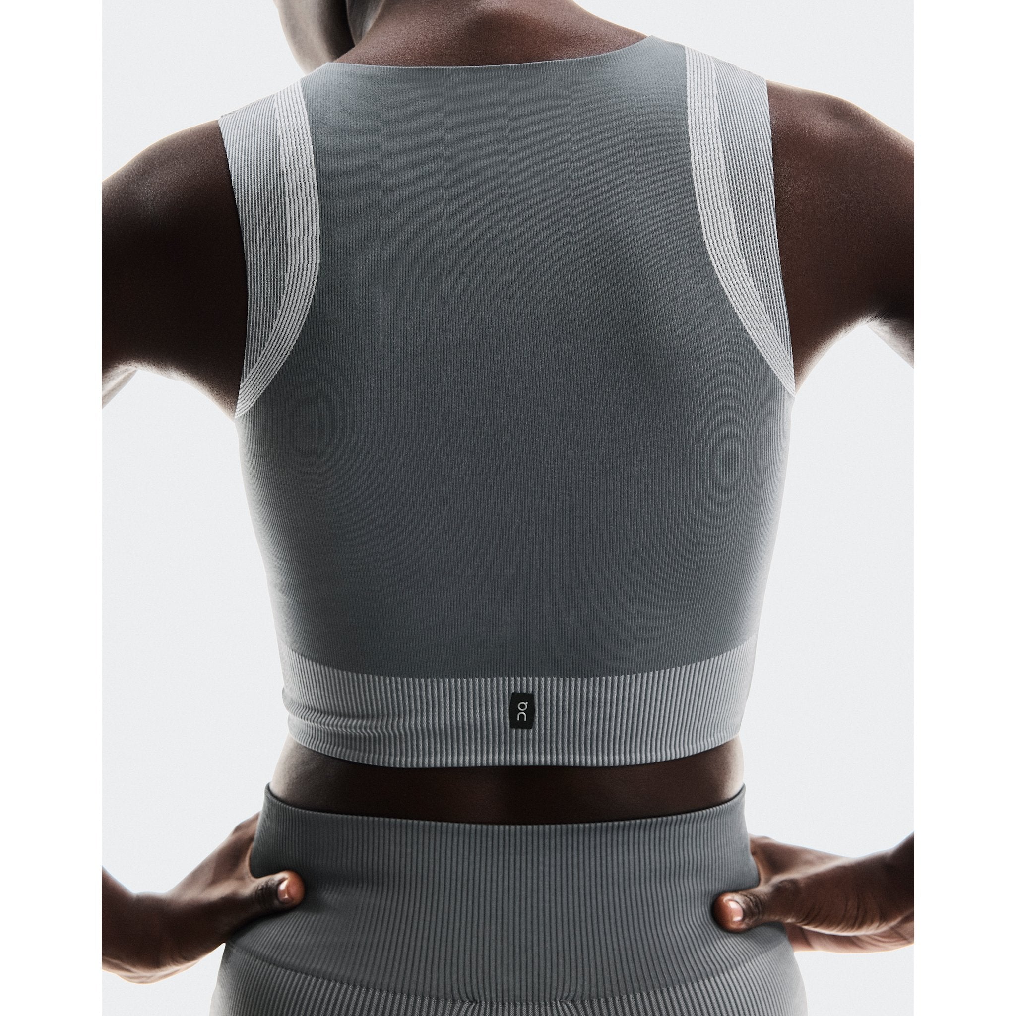 On Studio Knit Crop Rock | Glacier