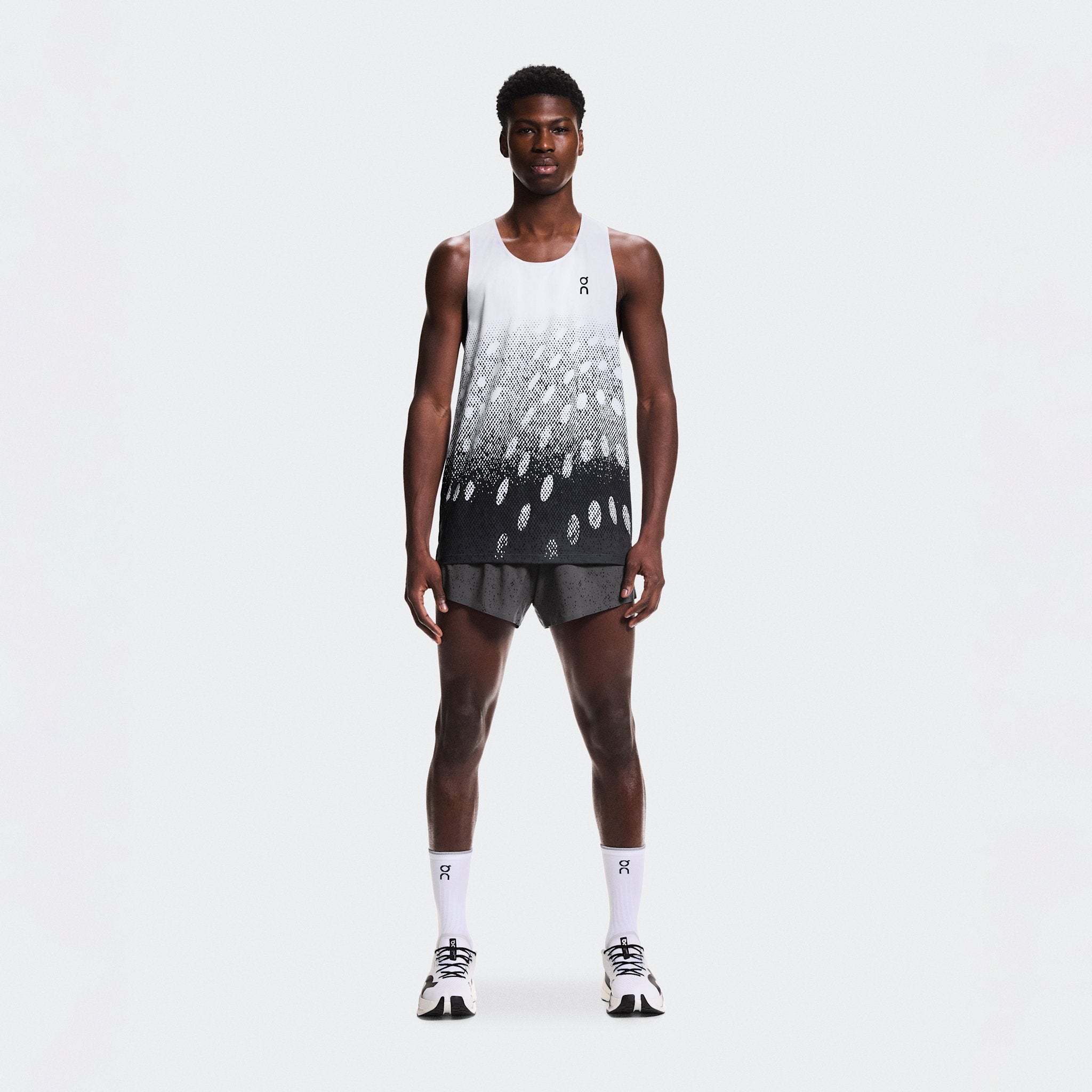 On Zero Shorts Iron | Black