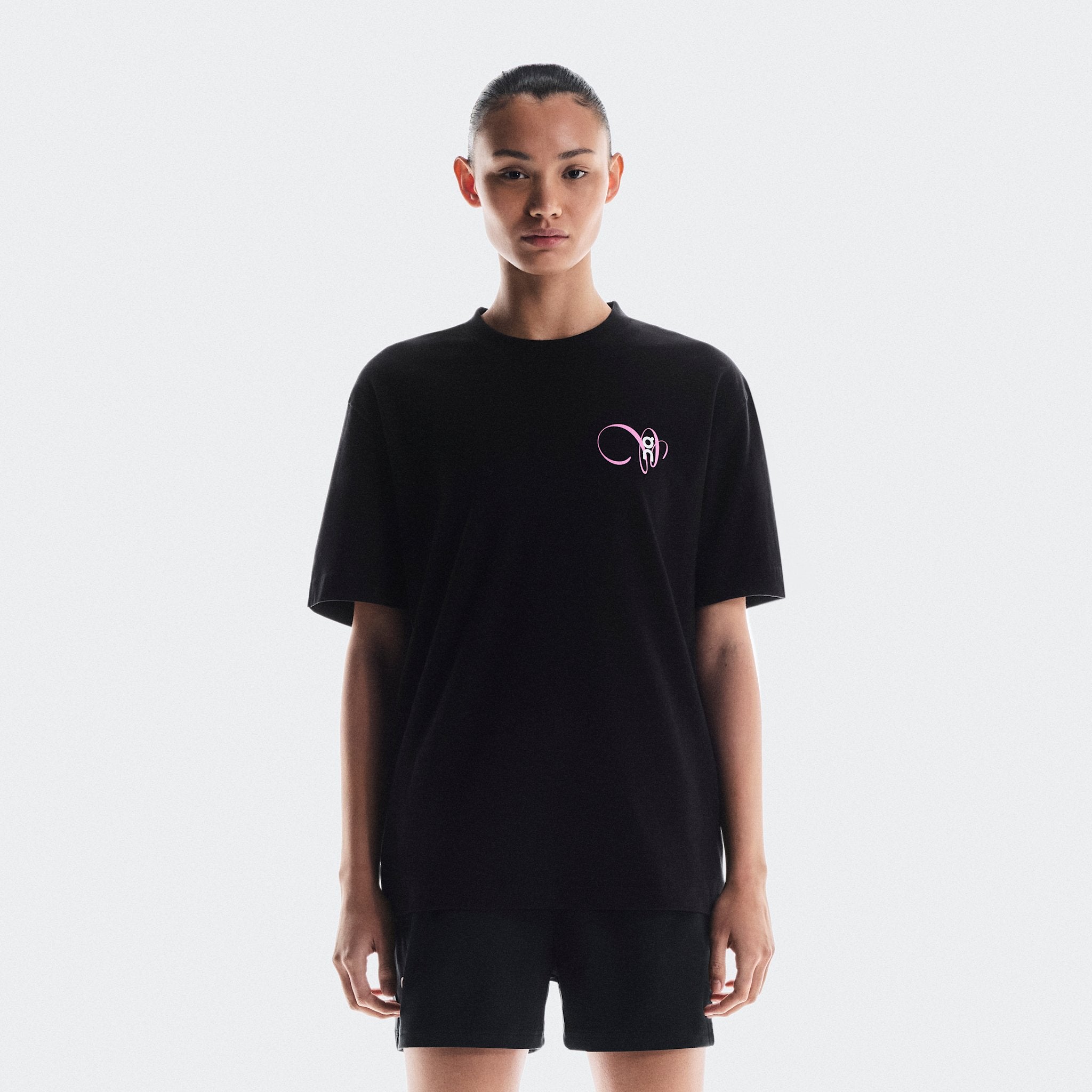 On Club-T Graphic White | Black