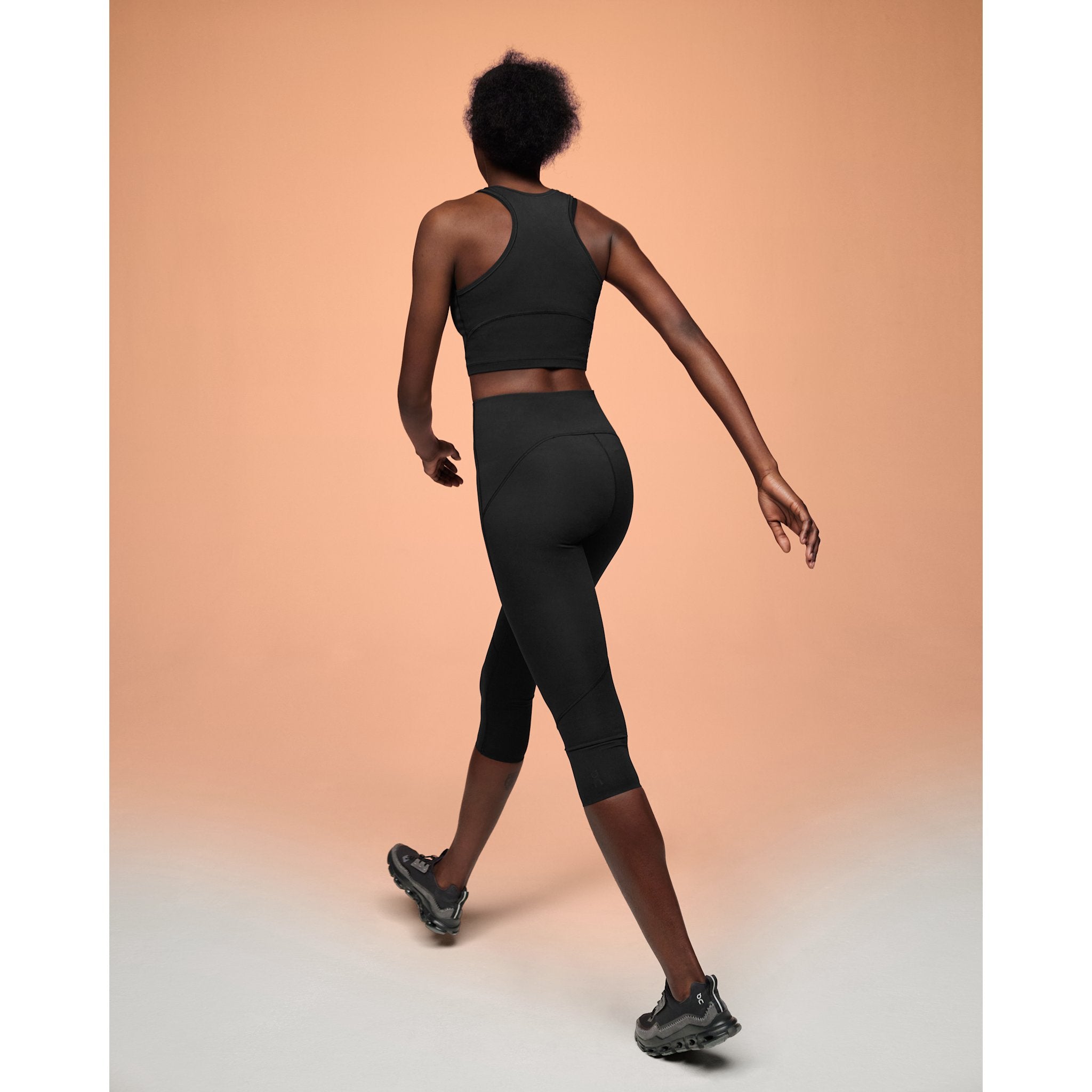On Movement 3/4 Tights Black