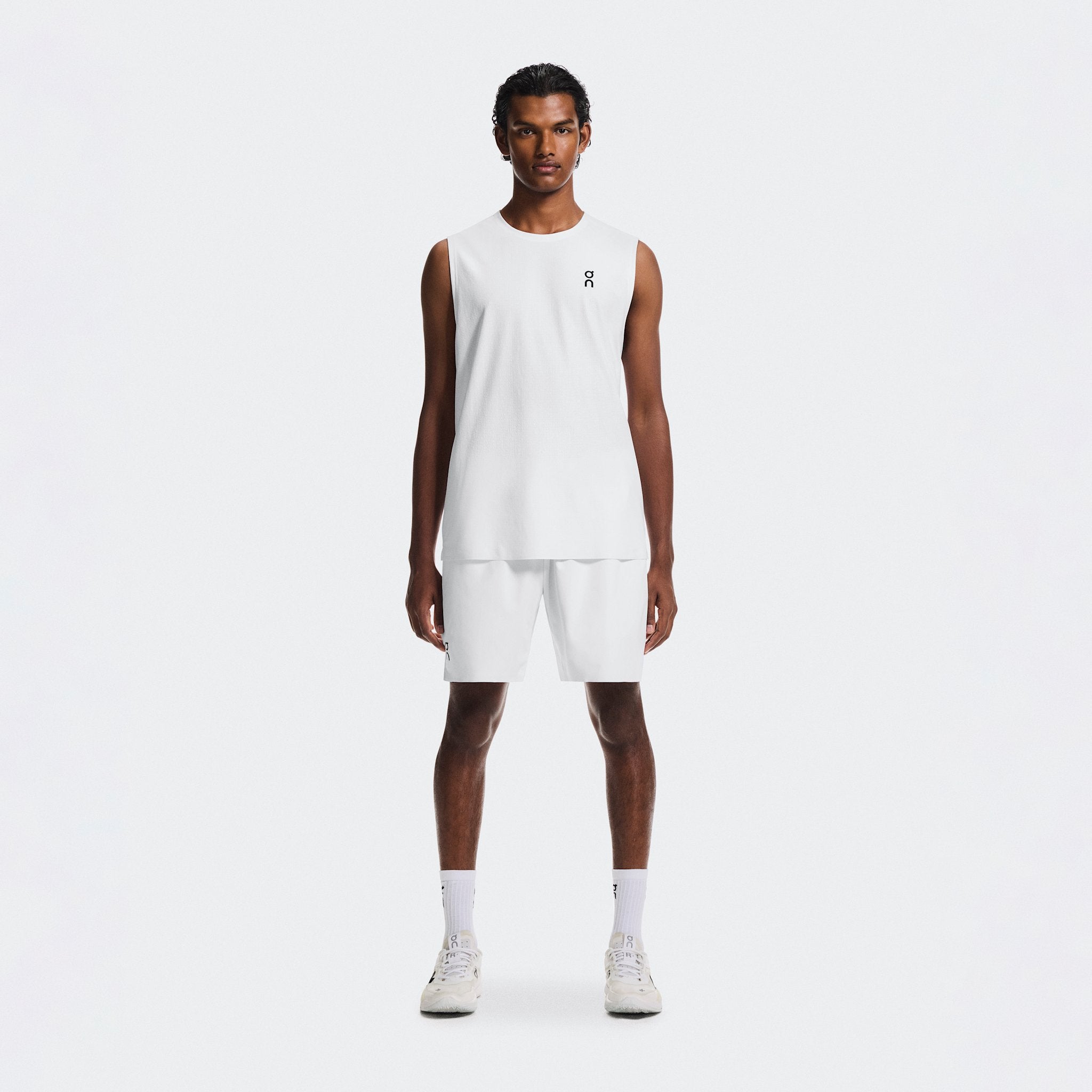 On 7" Court Shorts White