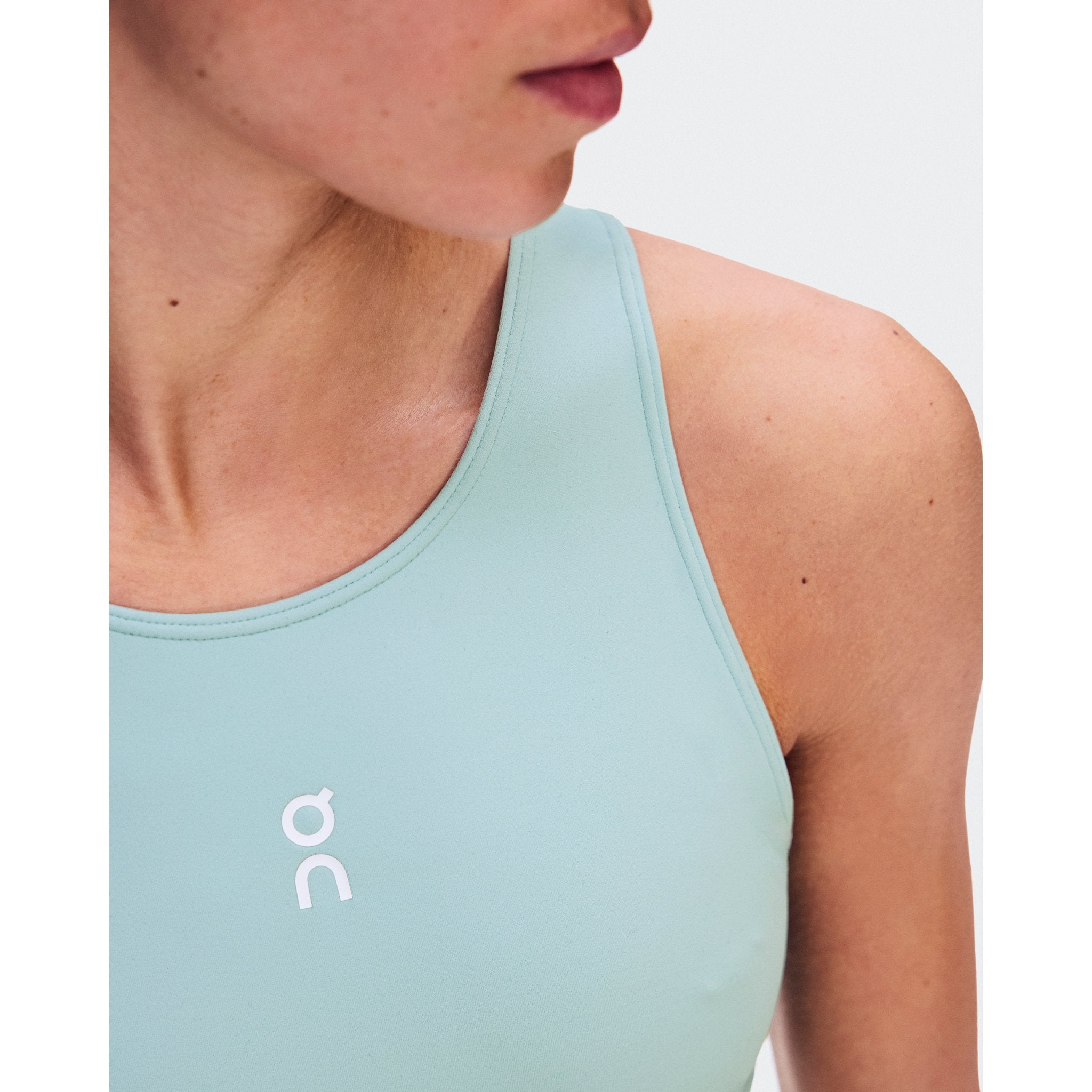 On Court Crop Top Brook