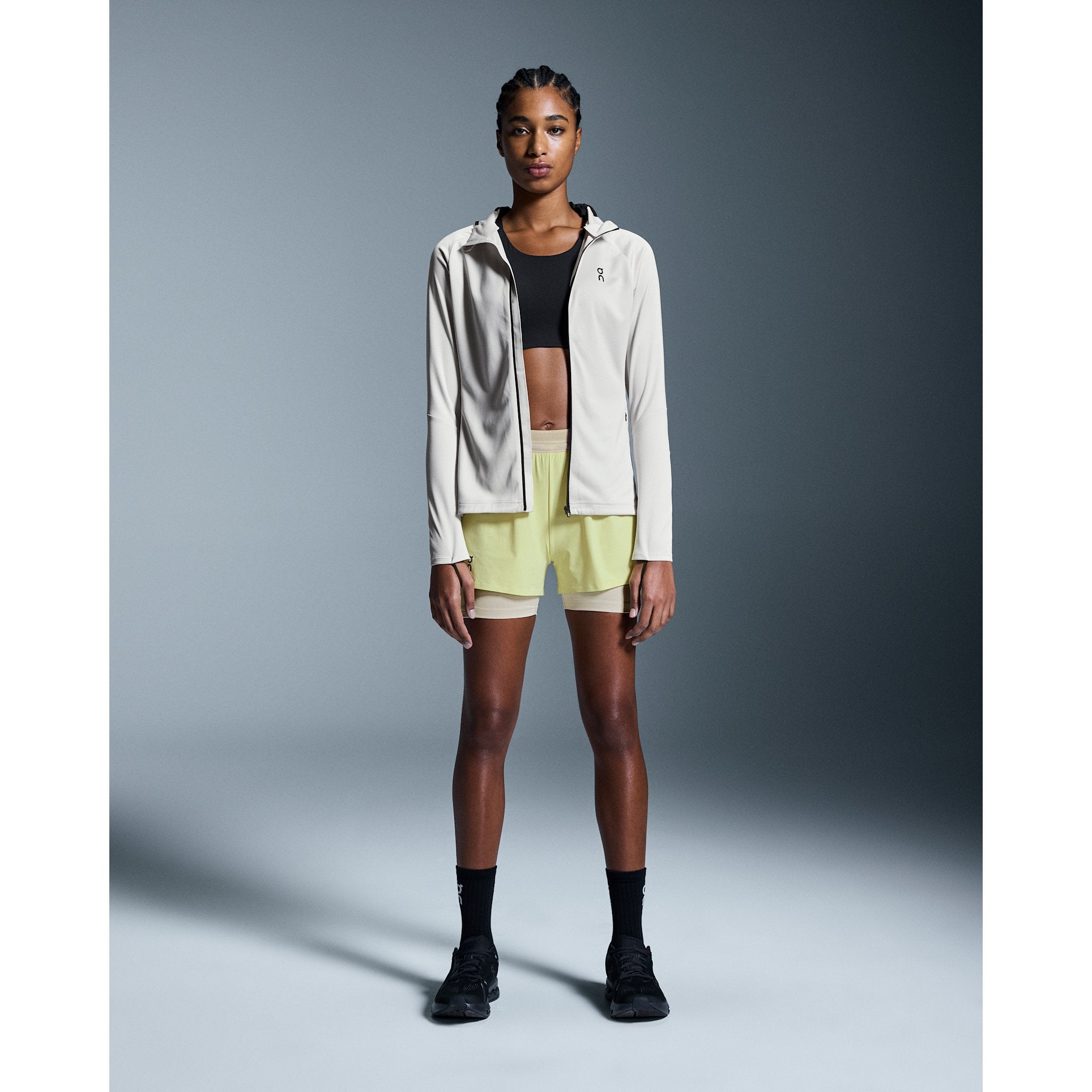On 3" Performance 2/1 Shorts Limelight | Sand