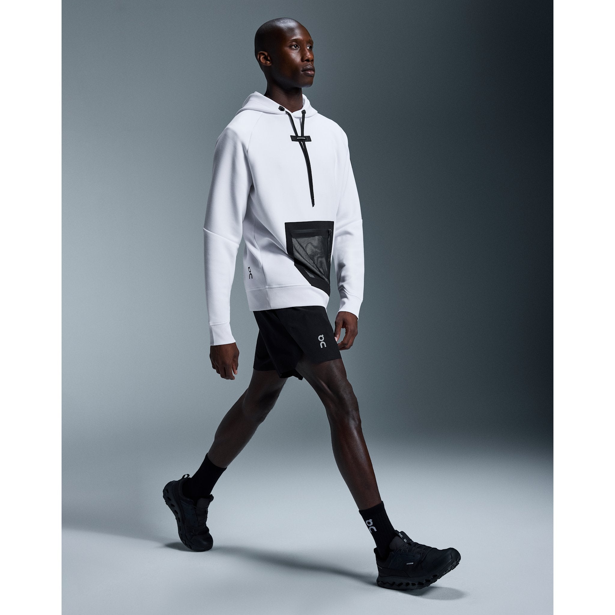 On 7" Core Shorts Black