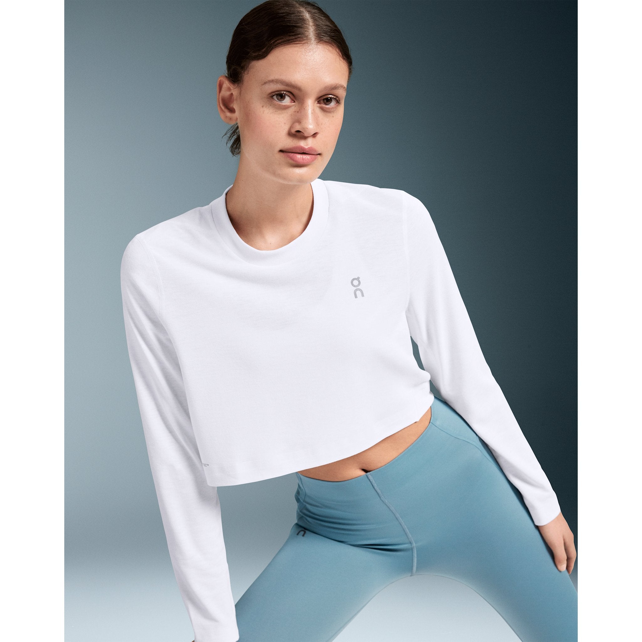 On Active Long-T Crop Graphic White