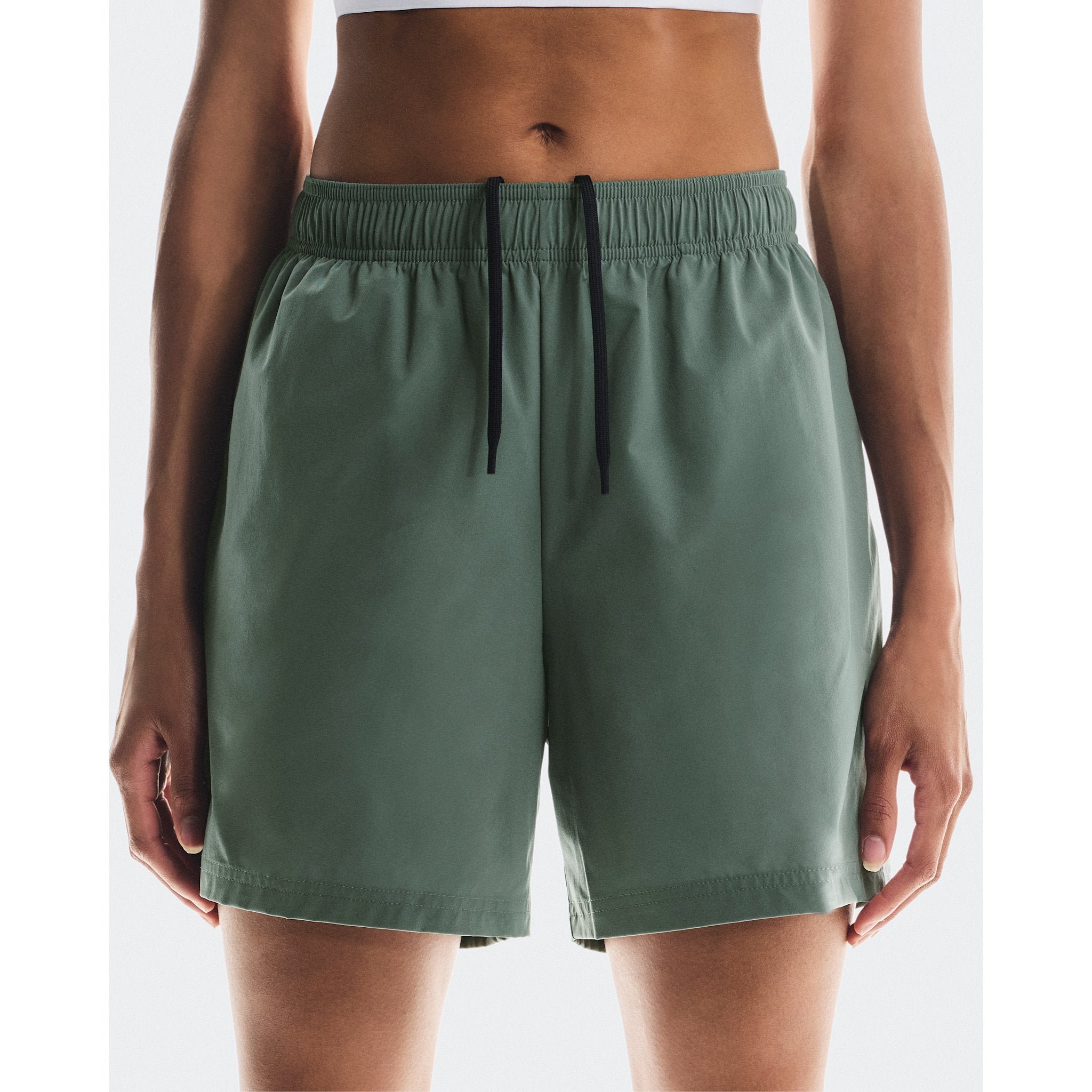 On 5" Core Shorts Olive