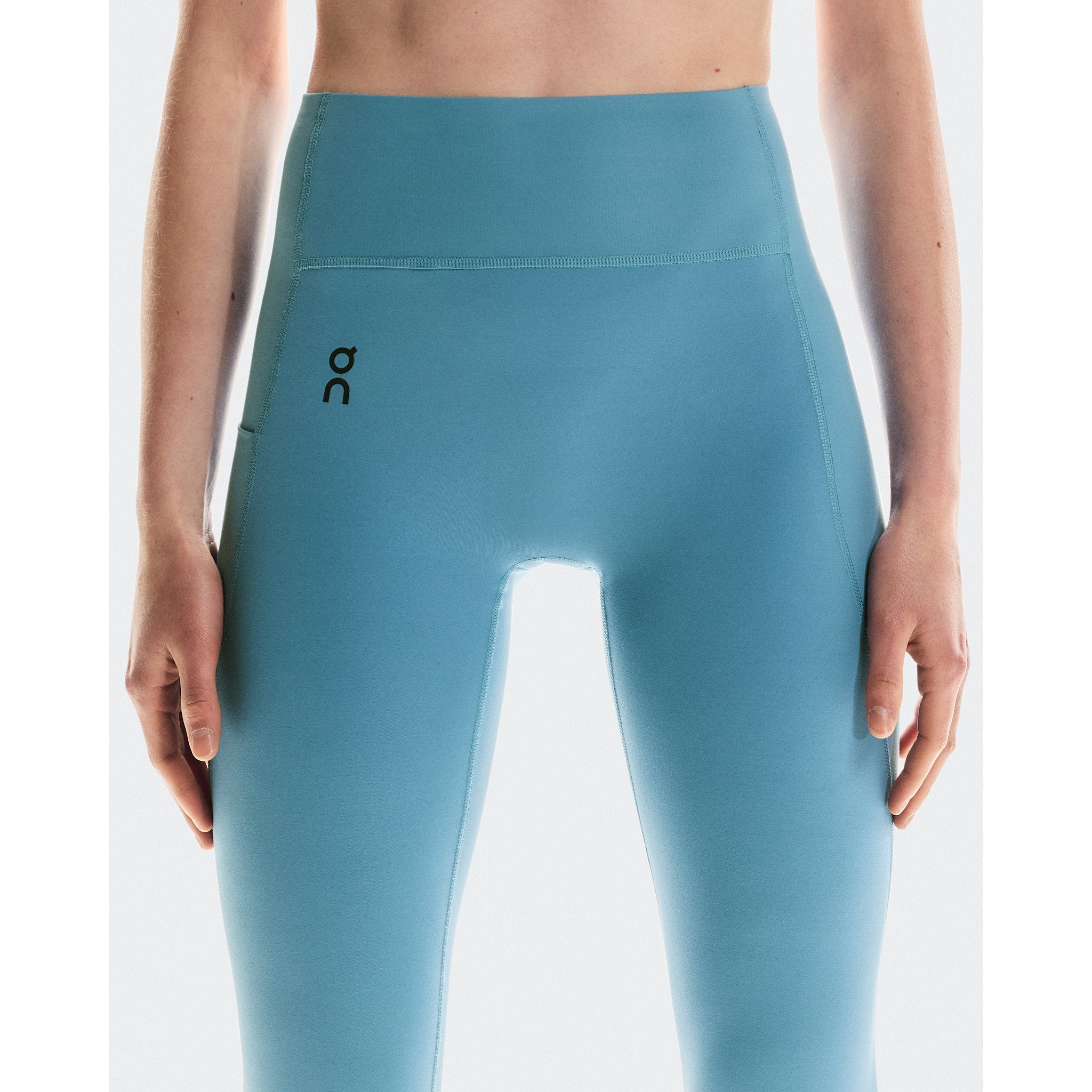 On Studio Tights 7/8 Niagara