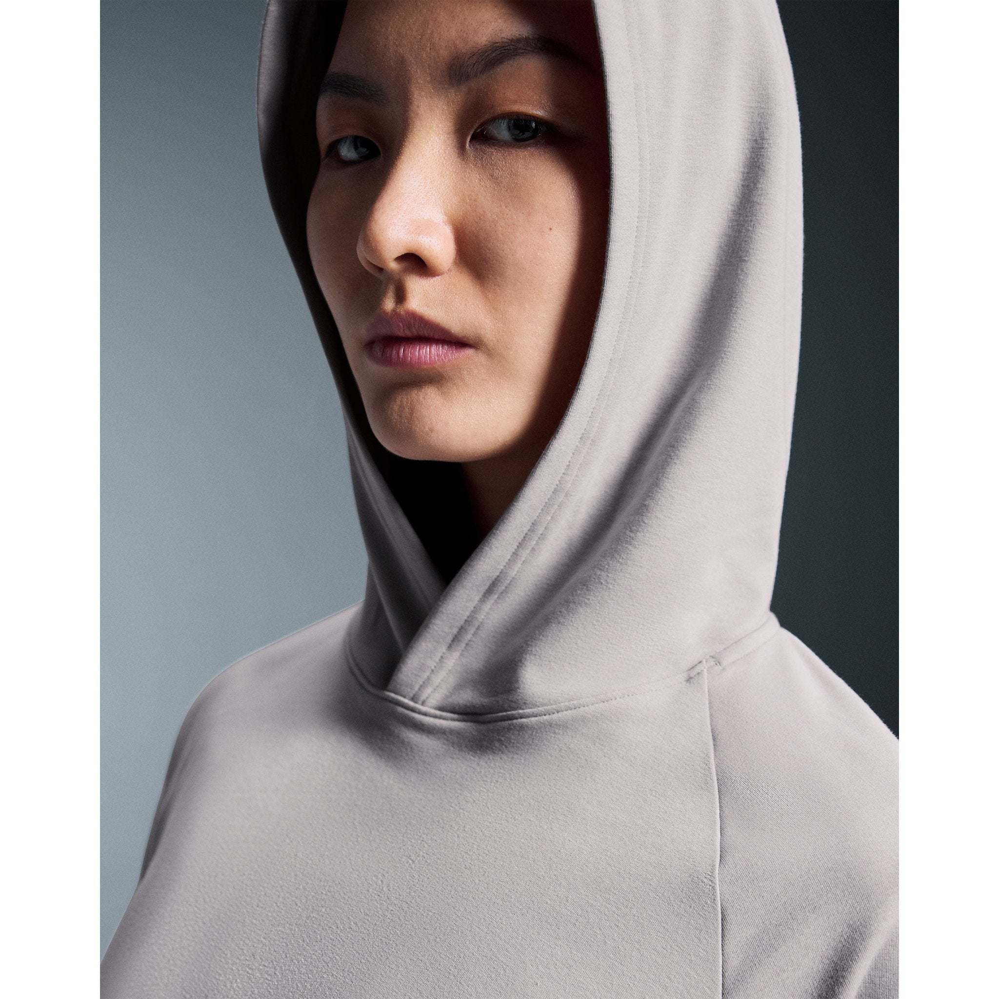 On Movement Hoodie Fade