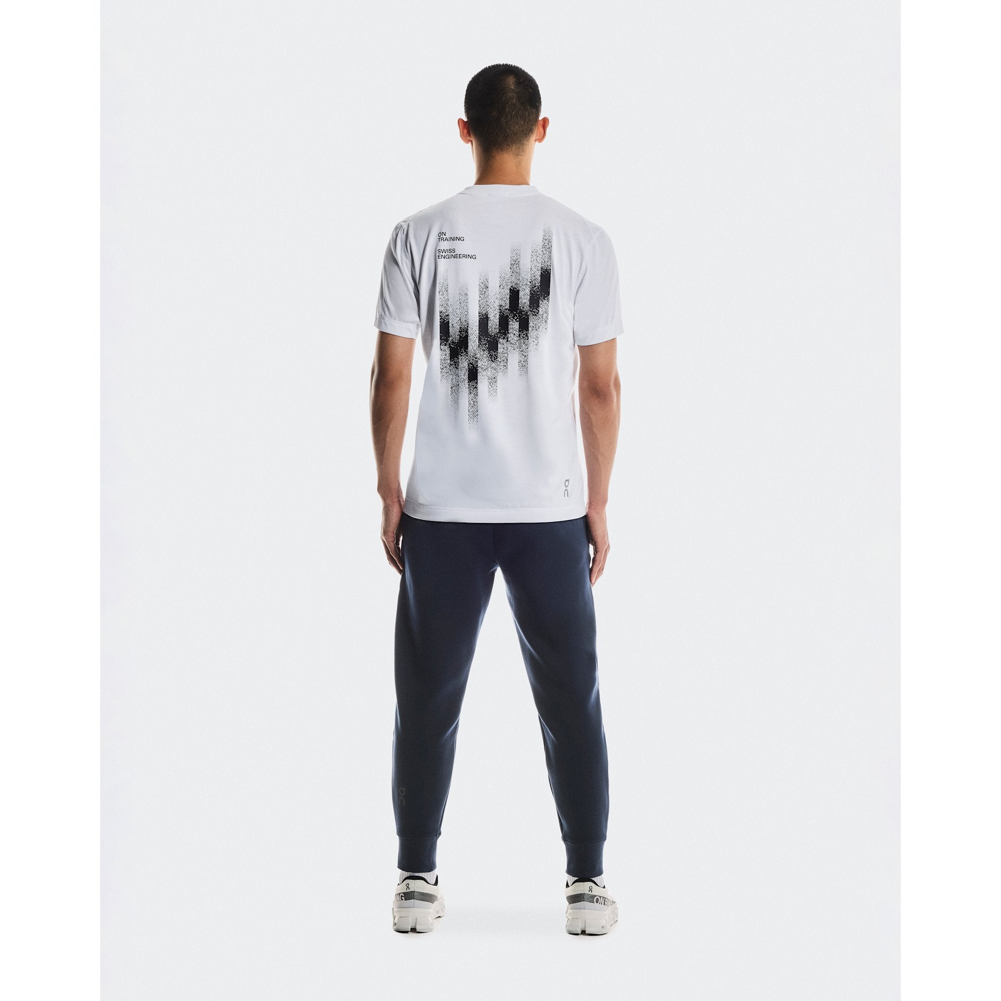 On Focus Tech Sweatpants Navy