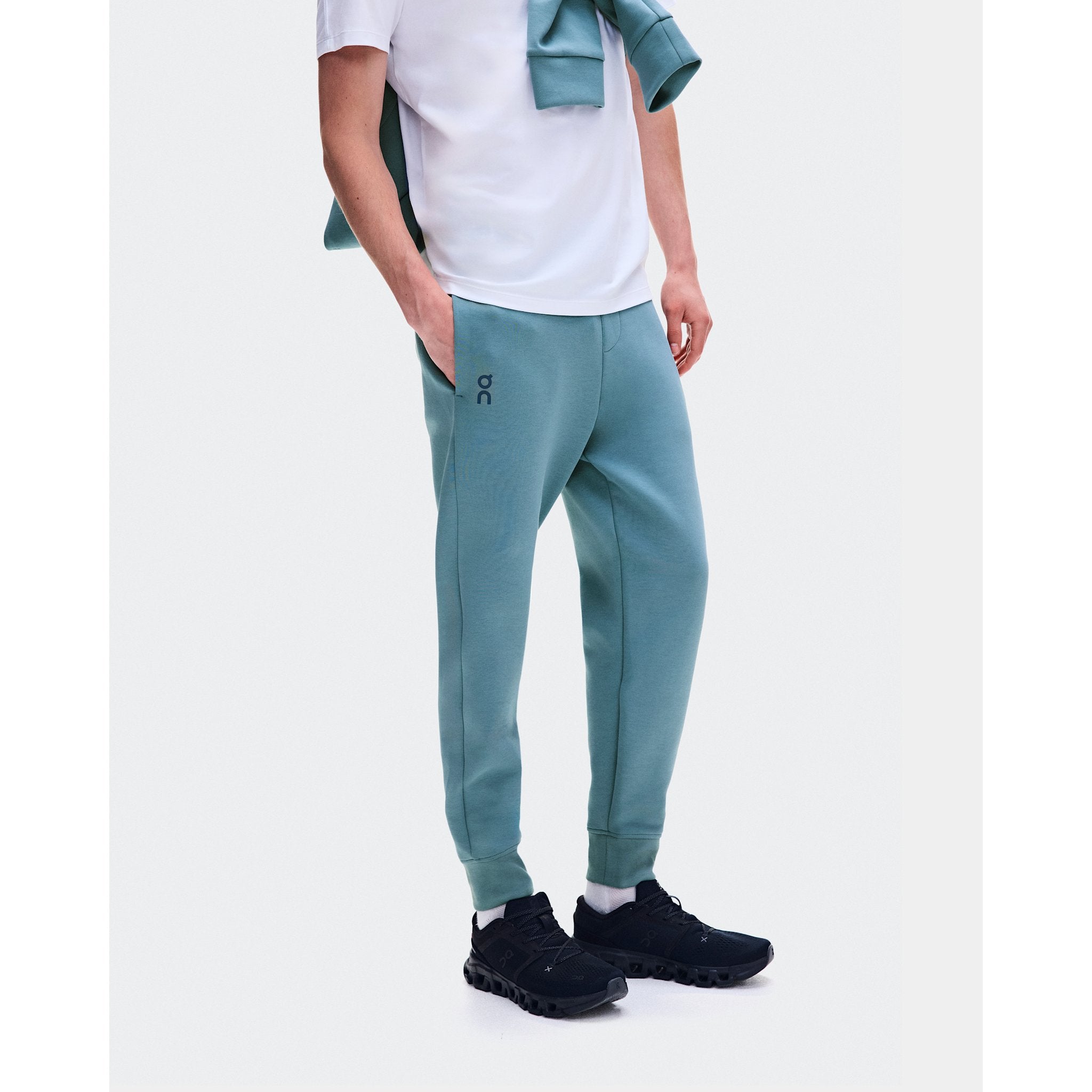 On Focus Tech Sweatpants Agave