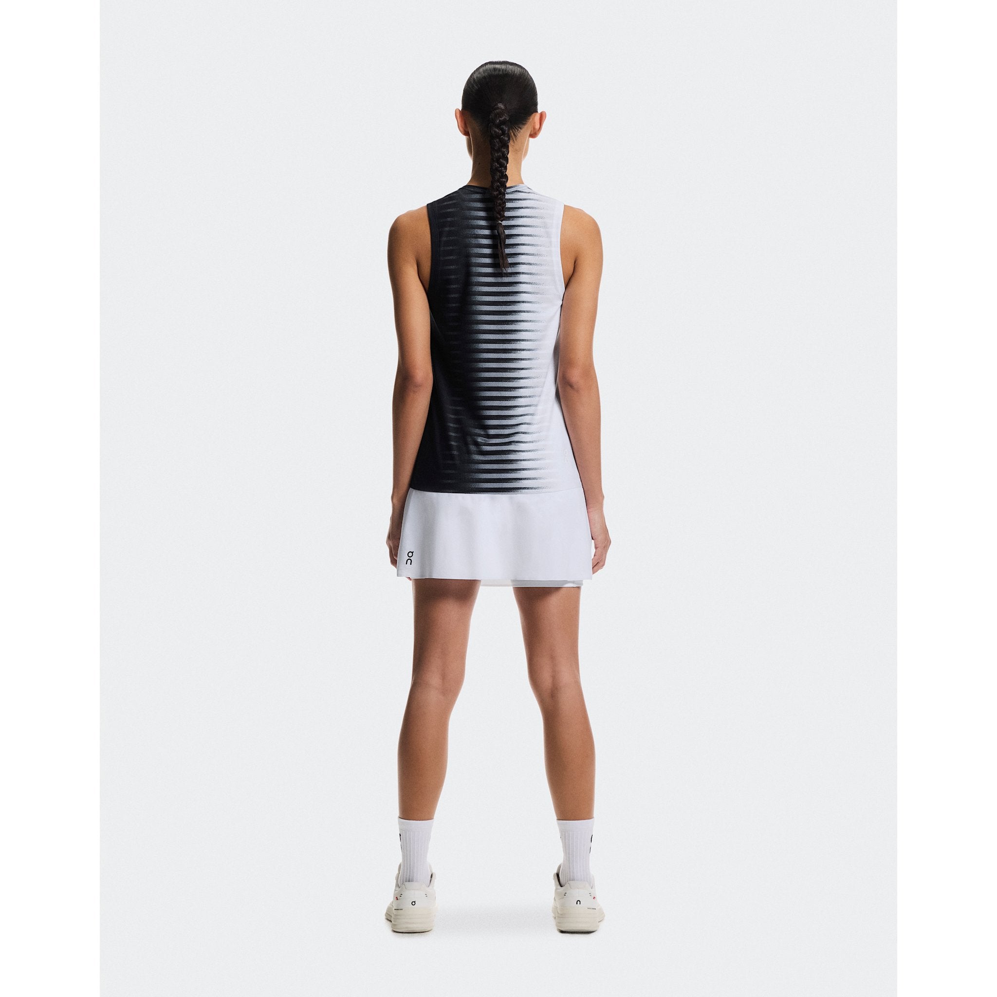 On Court Tank Edge Black | White