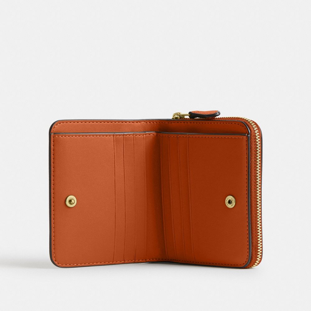 Coach New York Billfold Wallet Brass Toffee