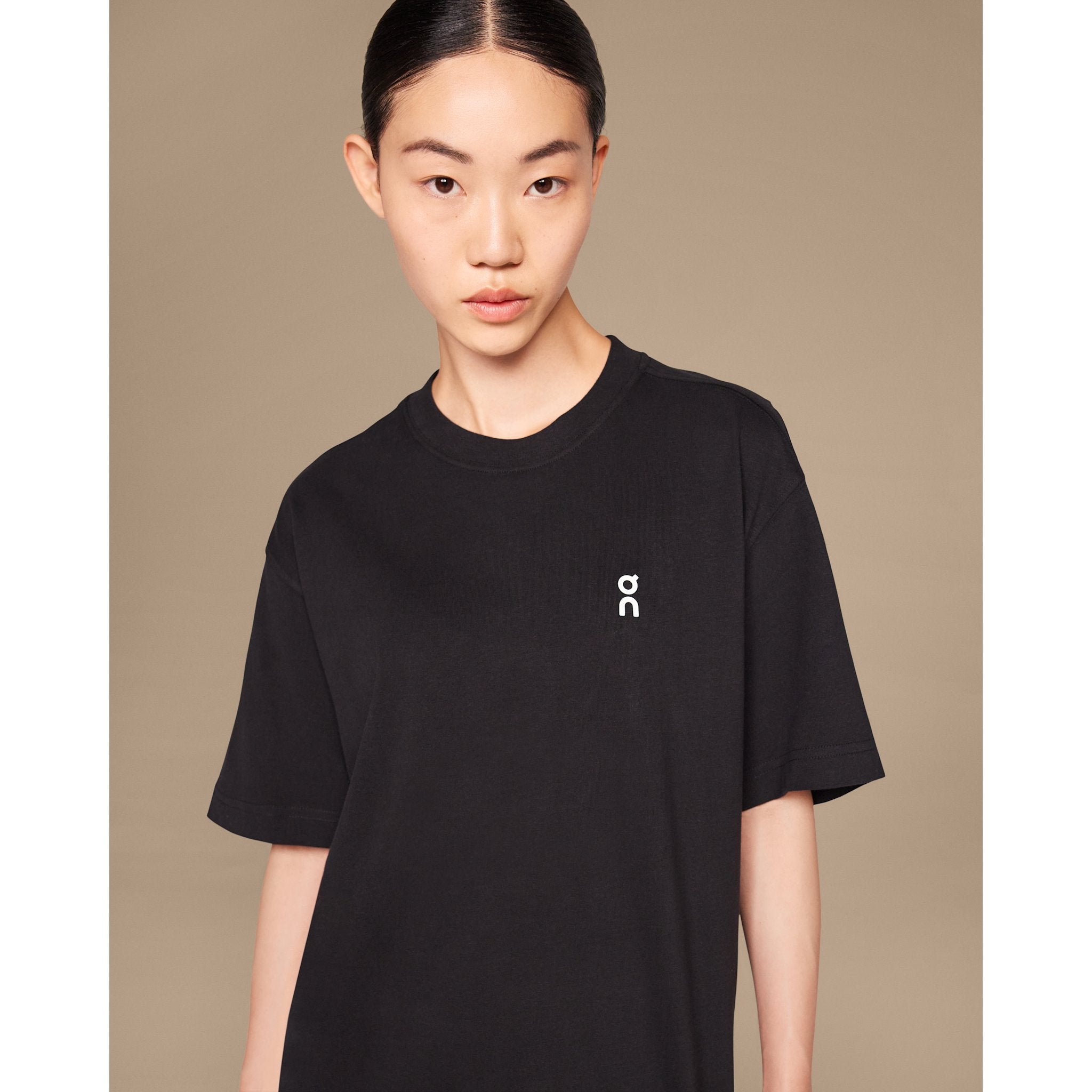 On Club-T Black