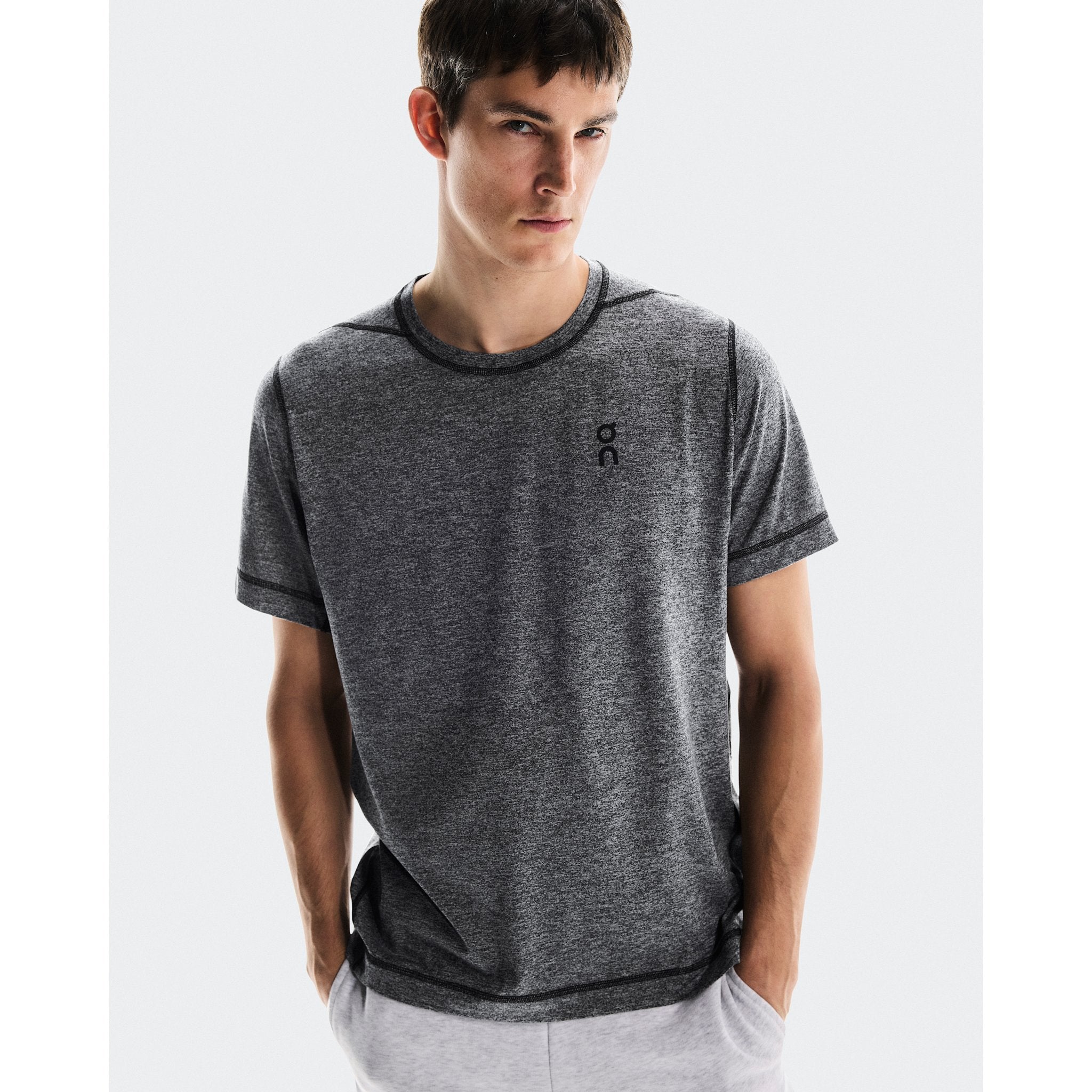 On Courtside-T Graphite