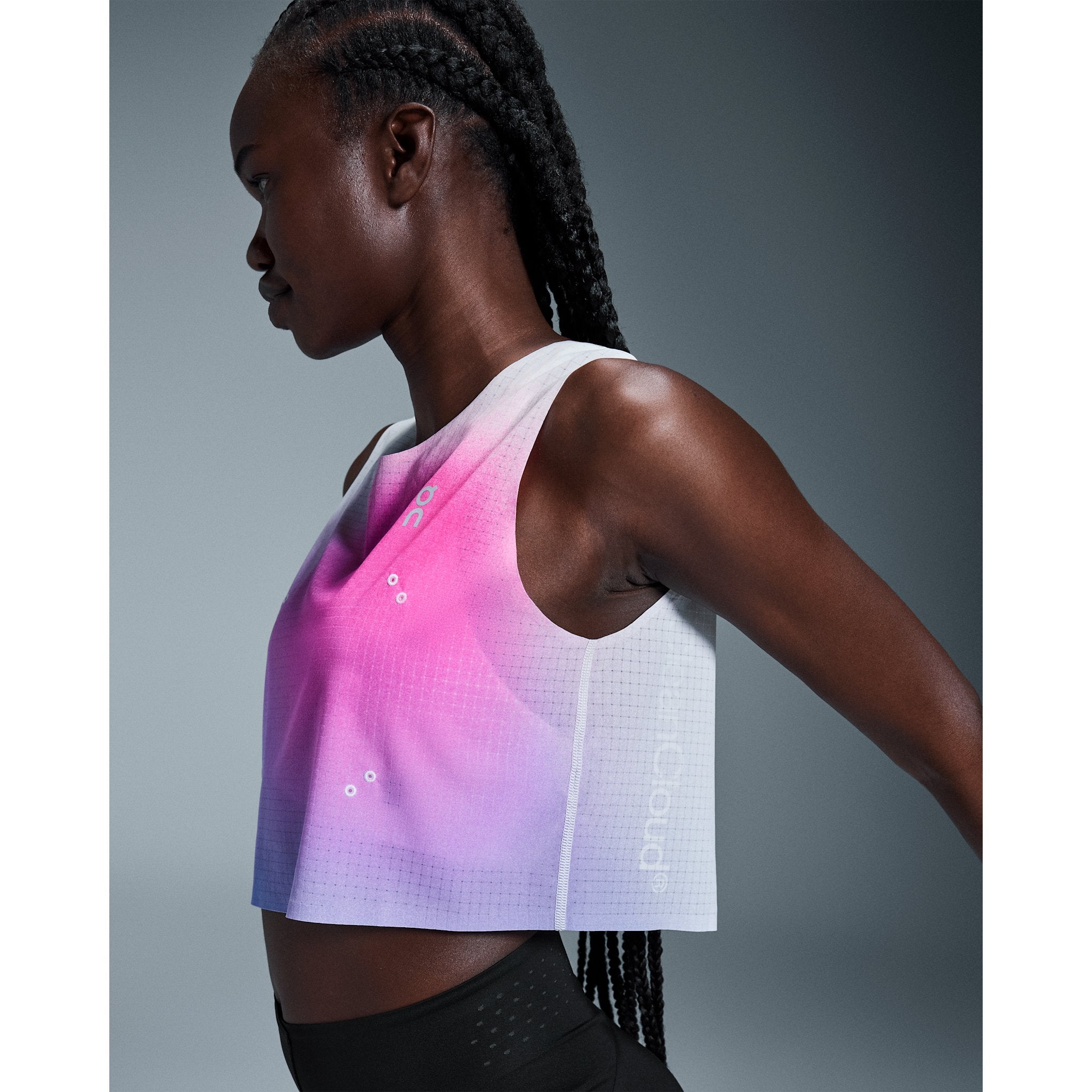 On Pace Tank Undyed | Pink