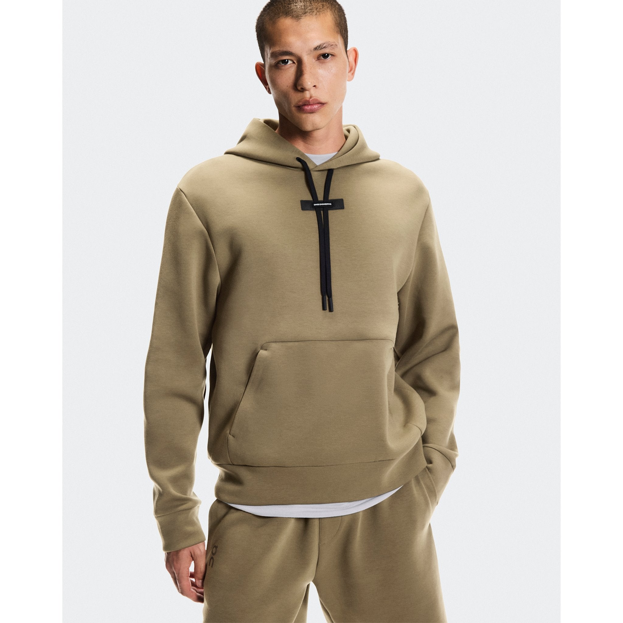 On Focus Tech Hoodie Kalamata